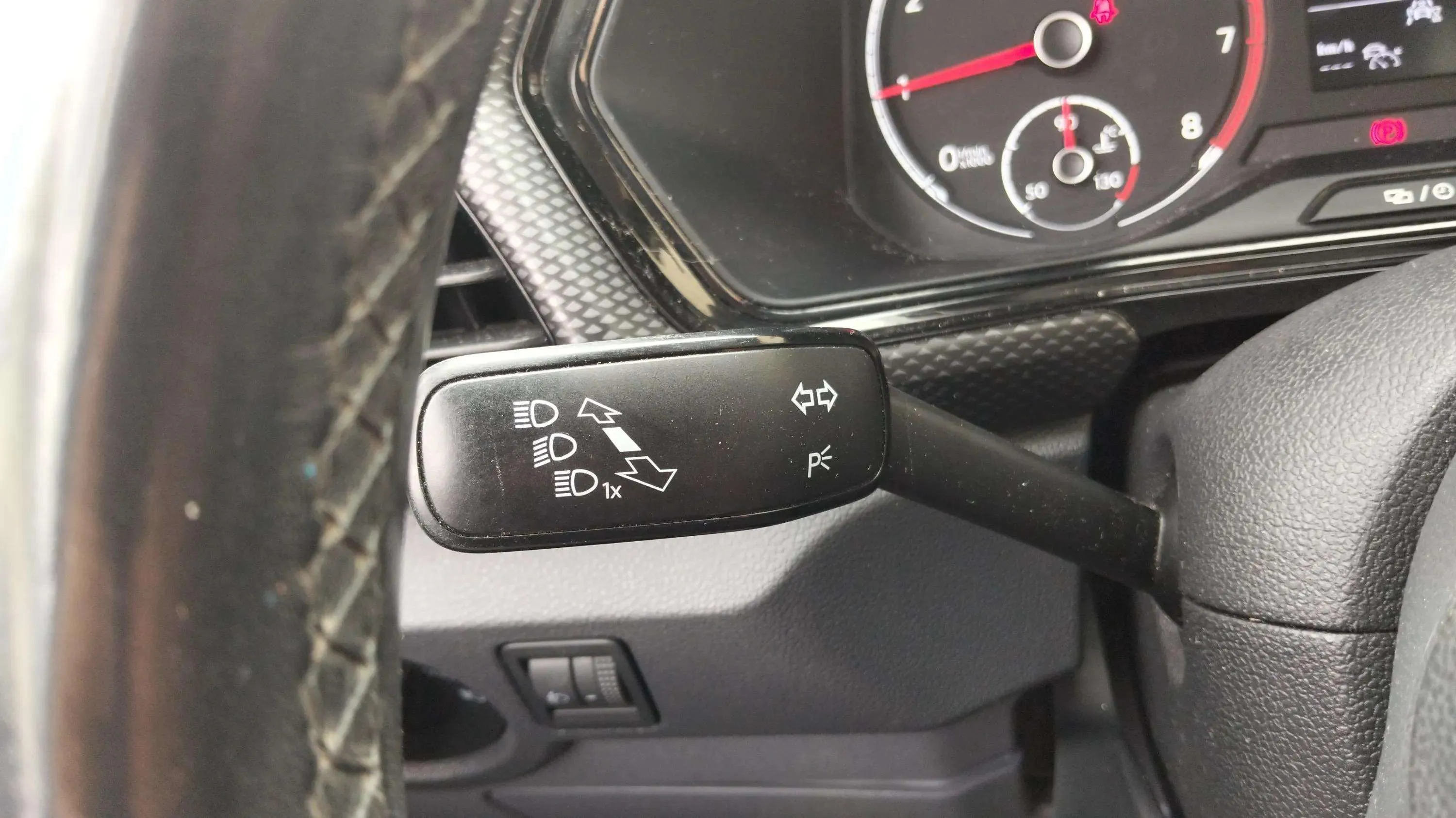 Volkswagen T-Cross Advance 1.0 TSI - foto 11