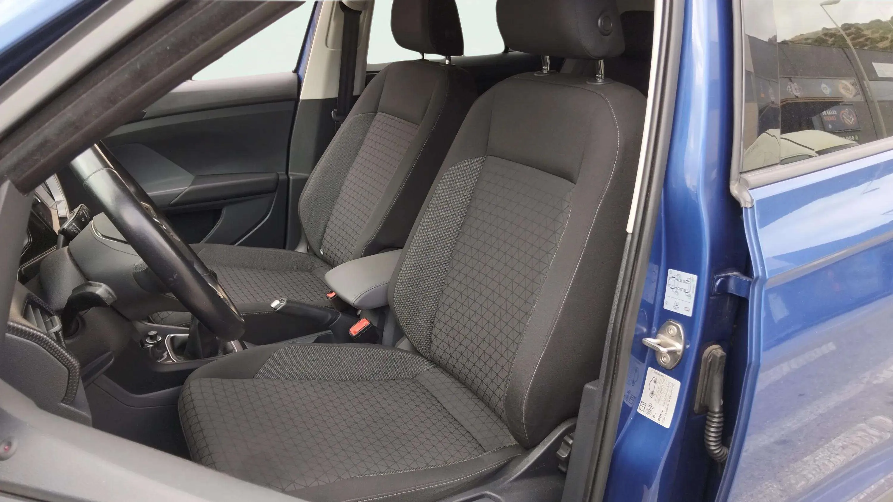 Volkswagen T-Cross Advance 1.0 TSI - foto 20