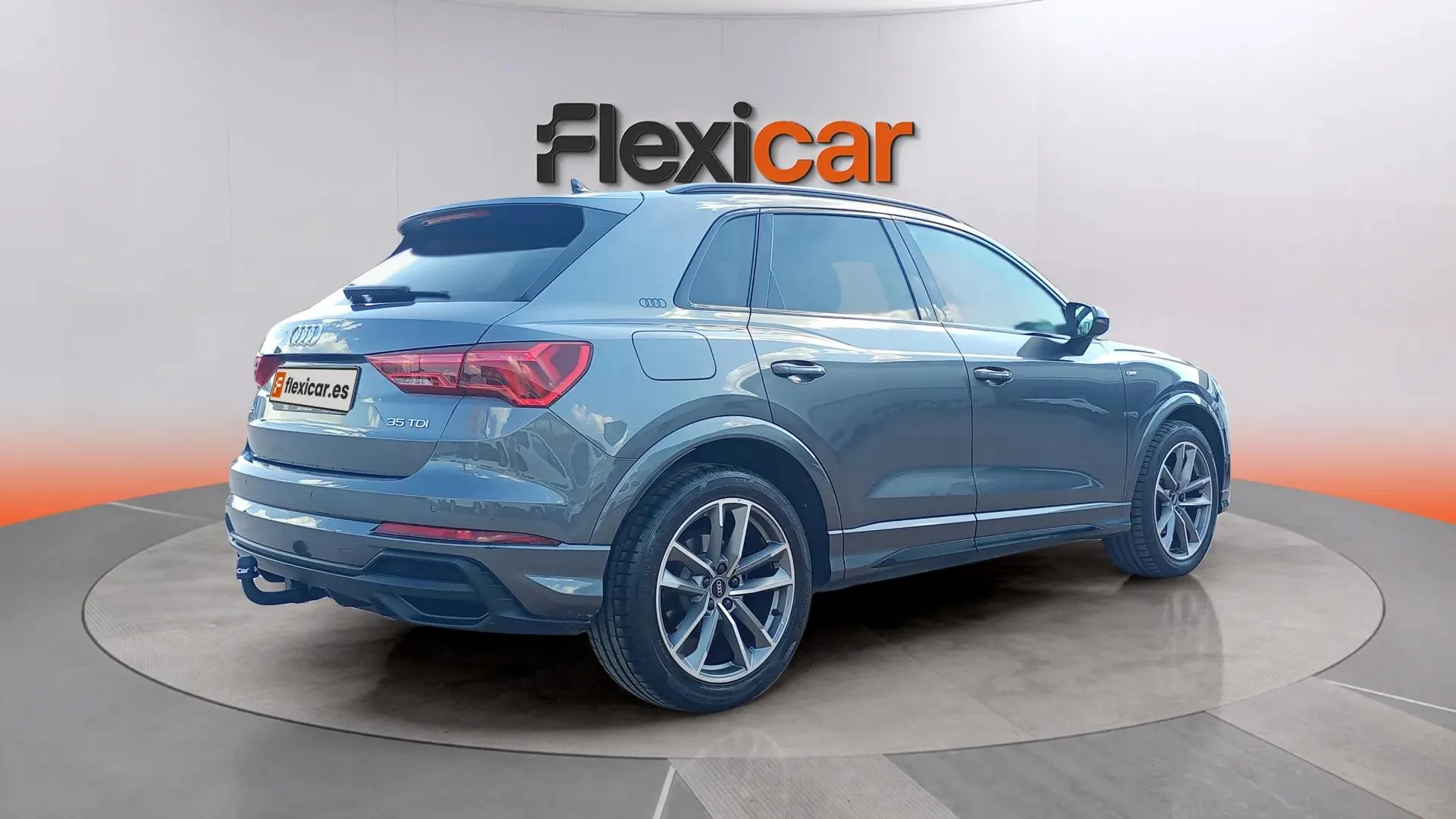Audi Q3 S line 35 TDI S tronic - foto 4