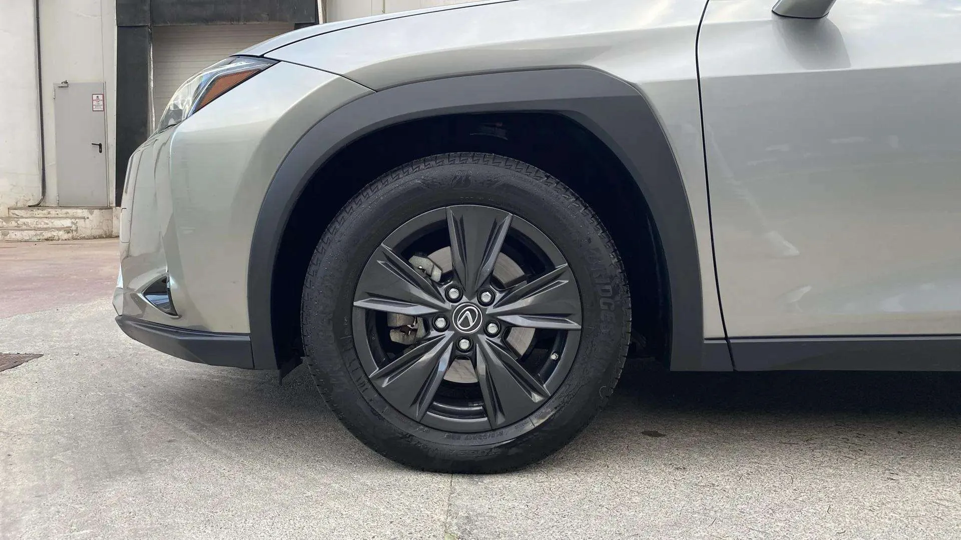 Lexus UX 2.0 250h Business - foto 10