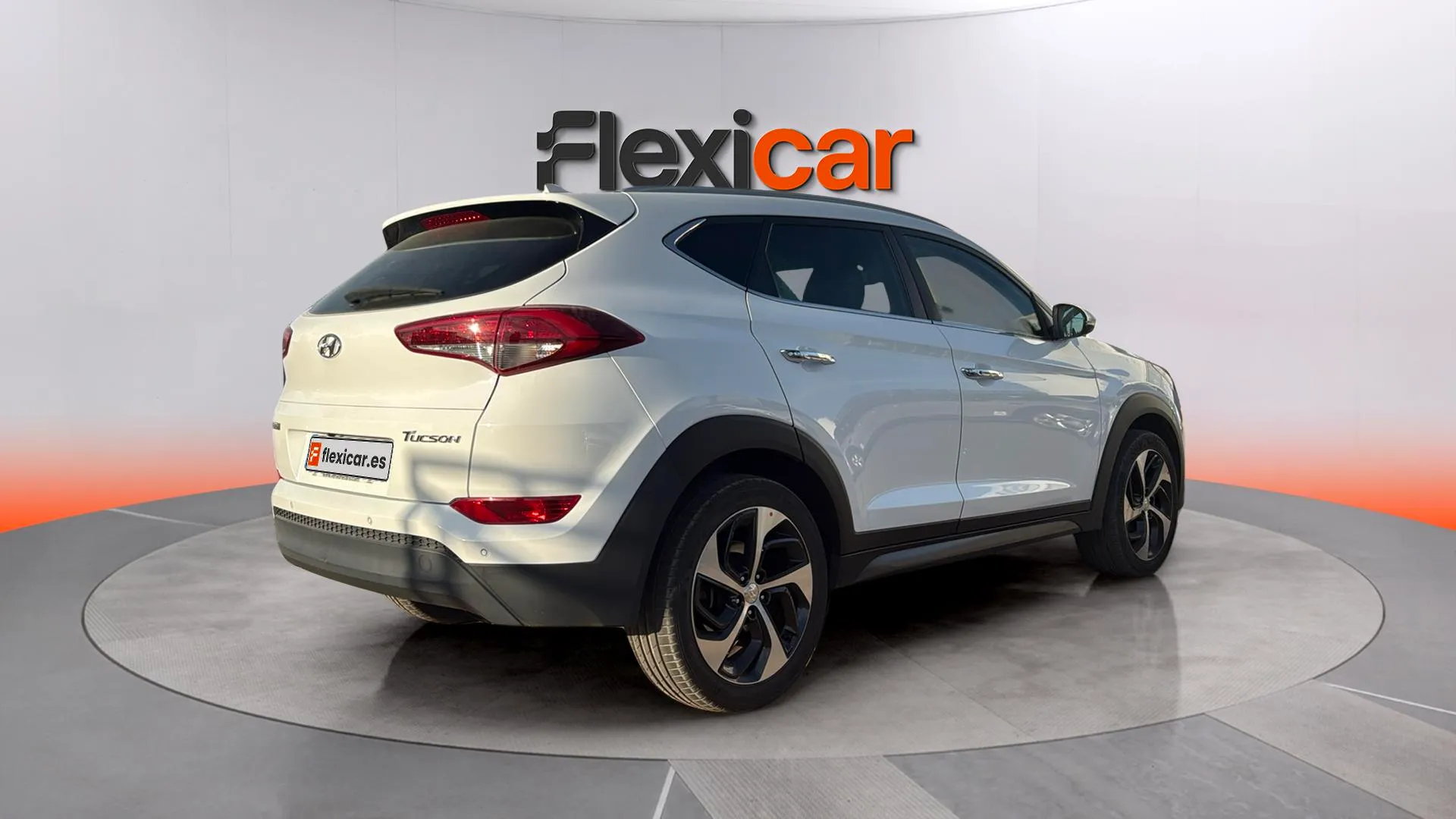 Hyundai Tucson 1.7 CRDi BD Klass Nav 4x2 - foto 7