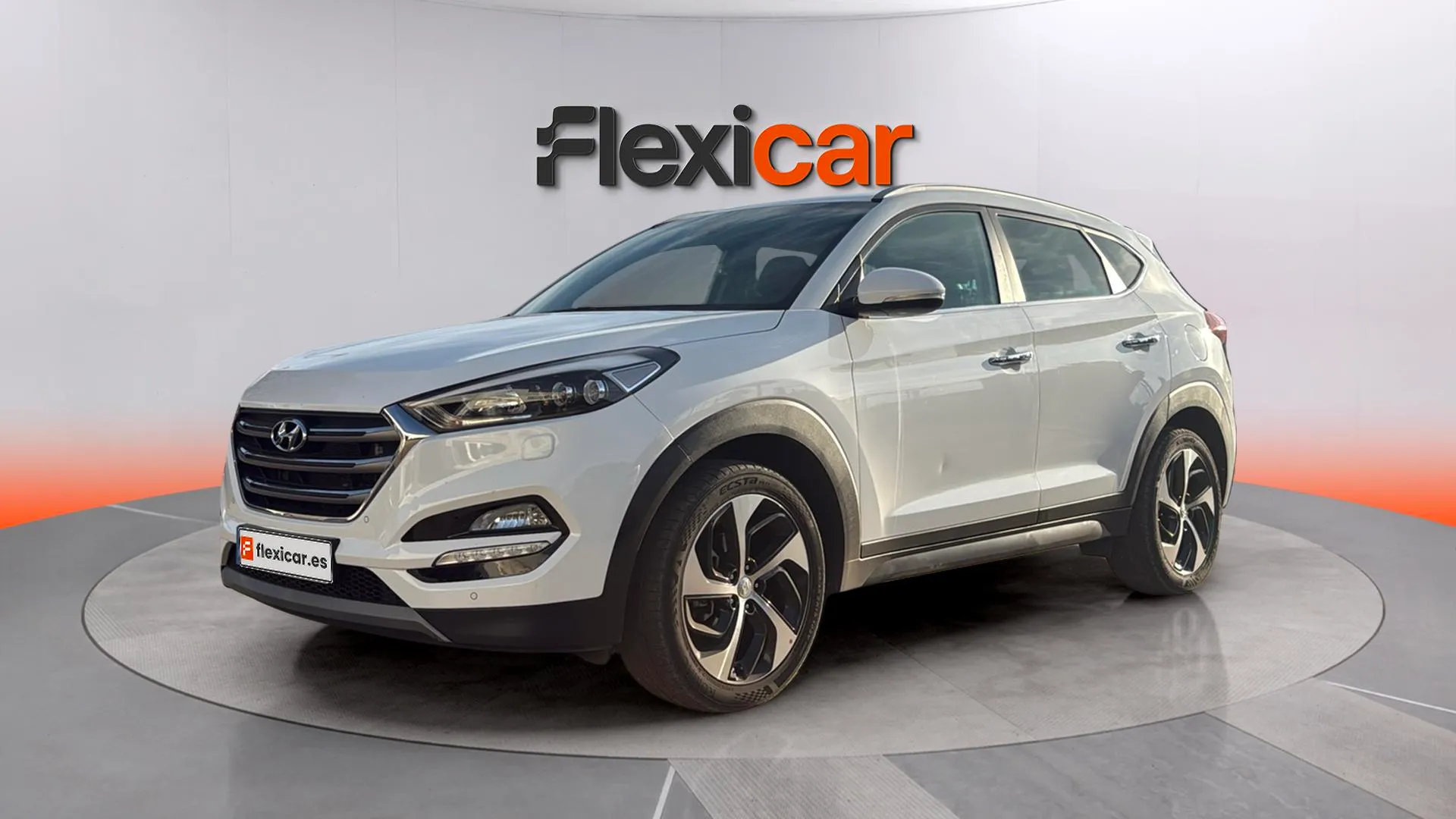 Hyundai Tucson 1.7 CRDi BD Klass Nav 4x2 - foto 3