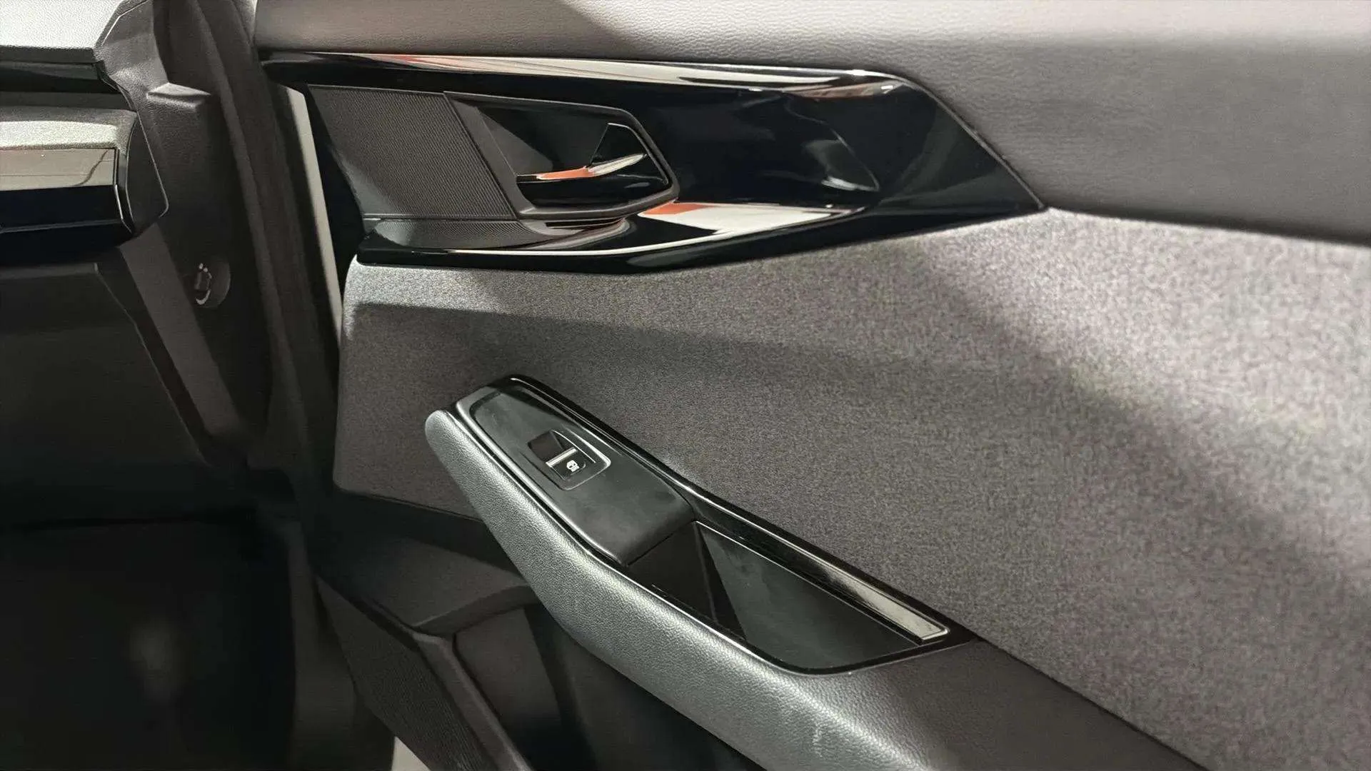 Renault Austral Techno E-Tech Full Hybrid - foto 16