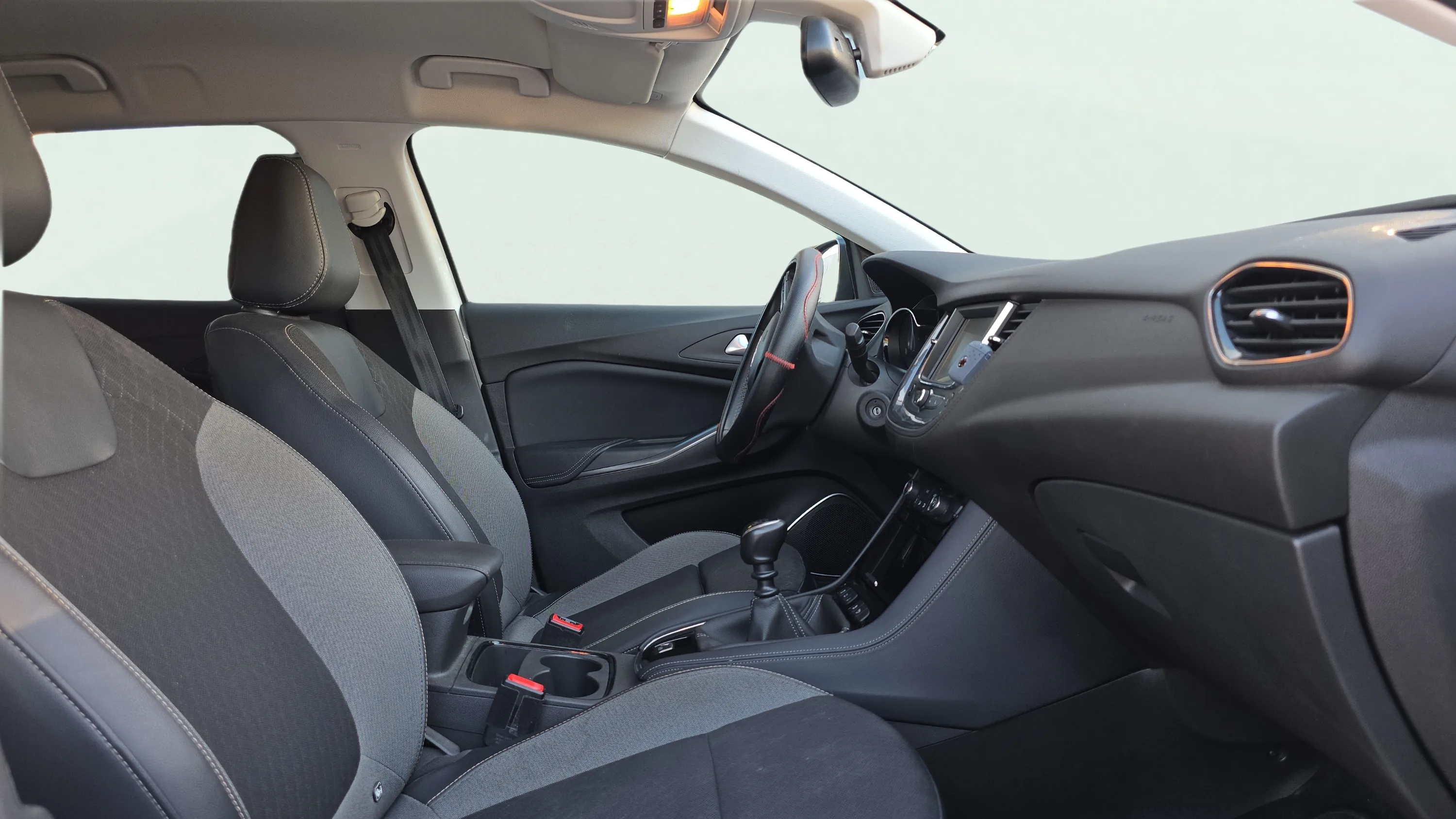 Opel Grandland 1.2 Turbo Edition - foto 18