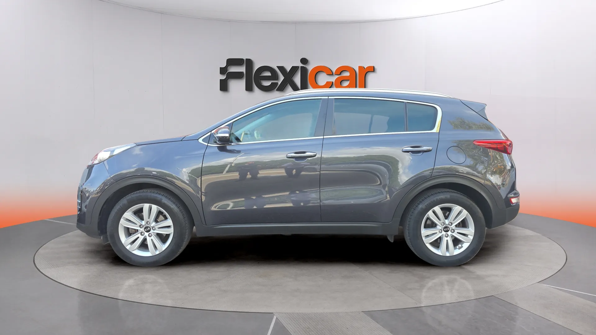 Kia Sportage 1.6 GDi x-Tech18 4x2 - foto 4