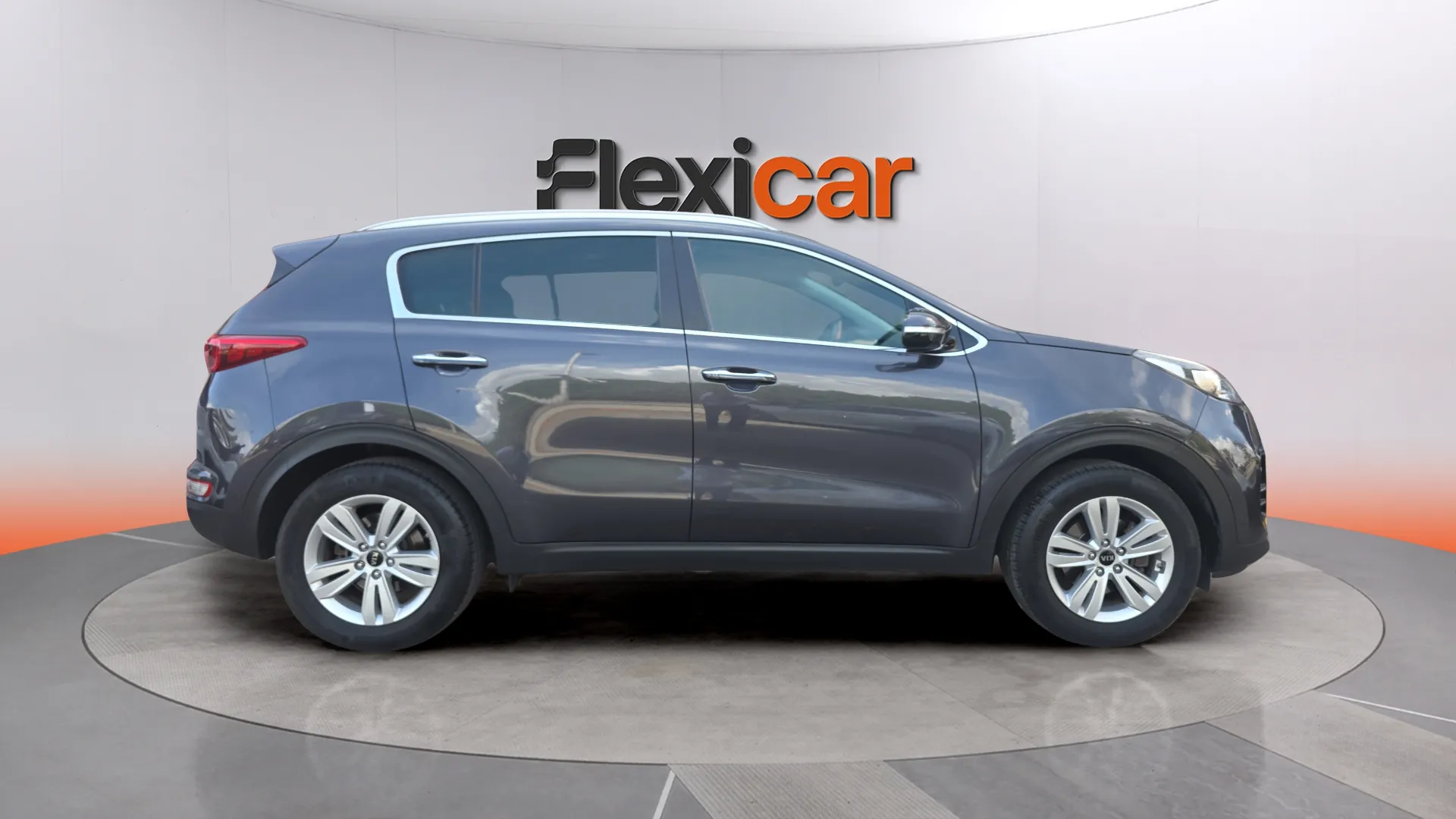 Kia Sportage 1.6 GDi x-Tech18 4x2 - foto 8