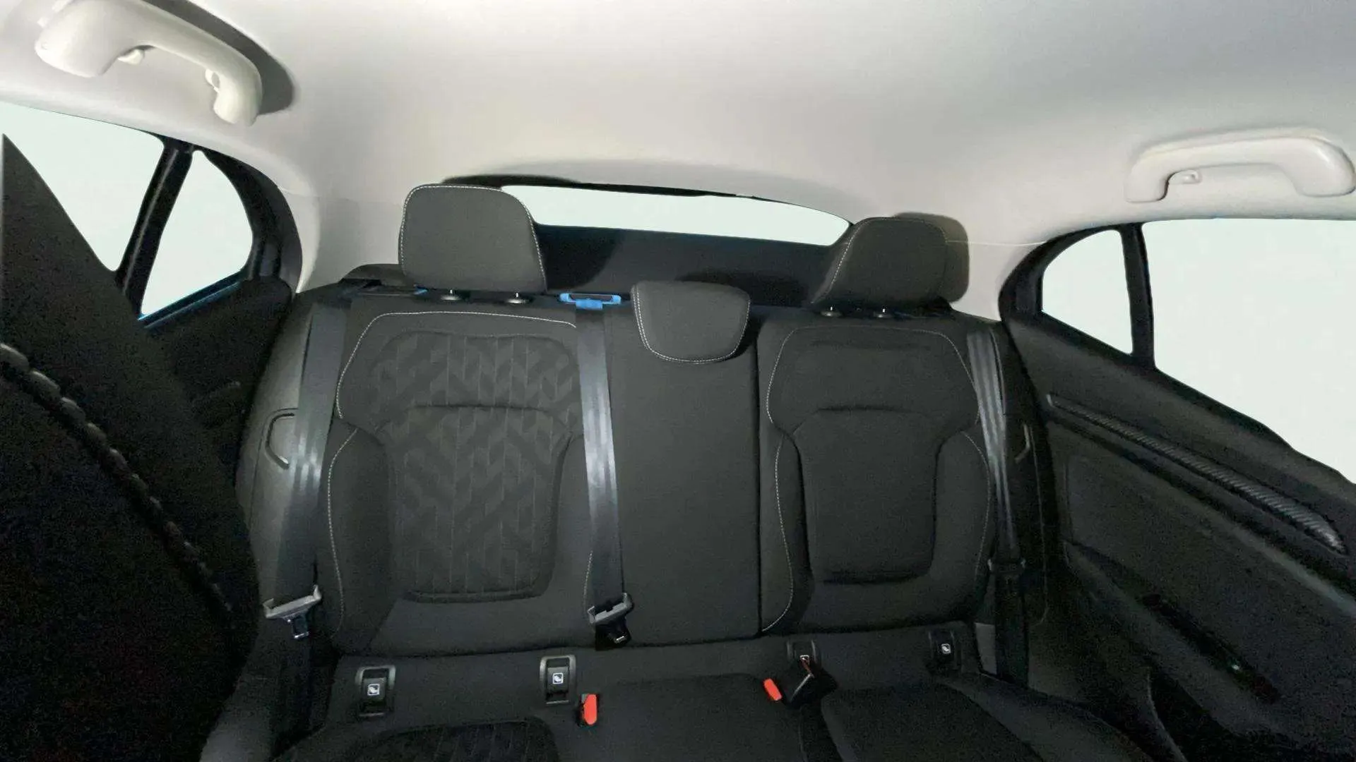 Renault Mégane Bose TCe GPF EDC - foto 19