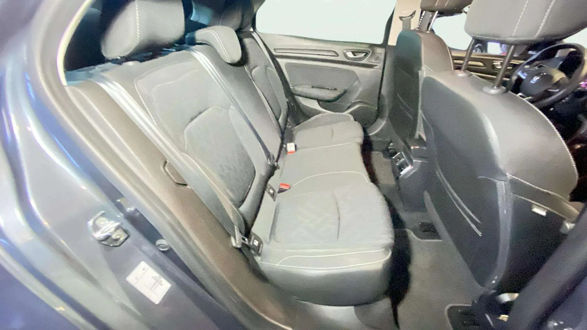 Renault Mégane Bose TCe GPF EDC - foto 18