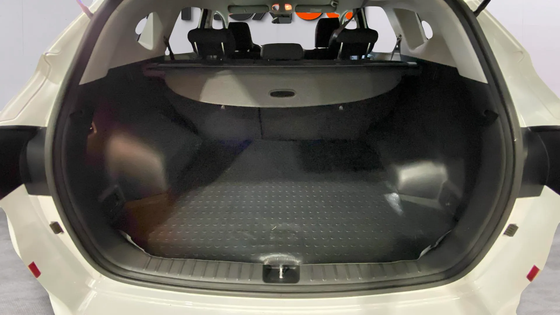 Hyundai Tucson 1.6 CRDi 48V Maxx - foto 9