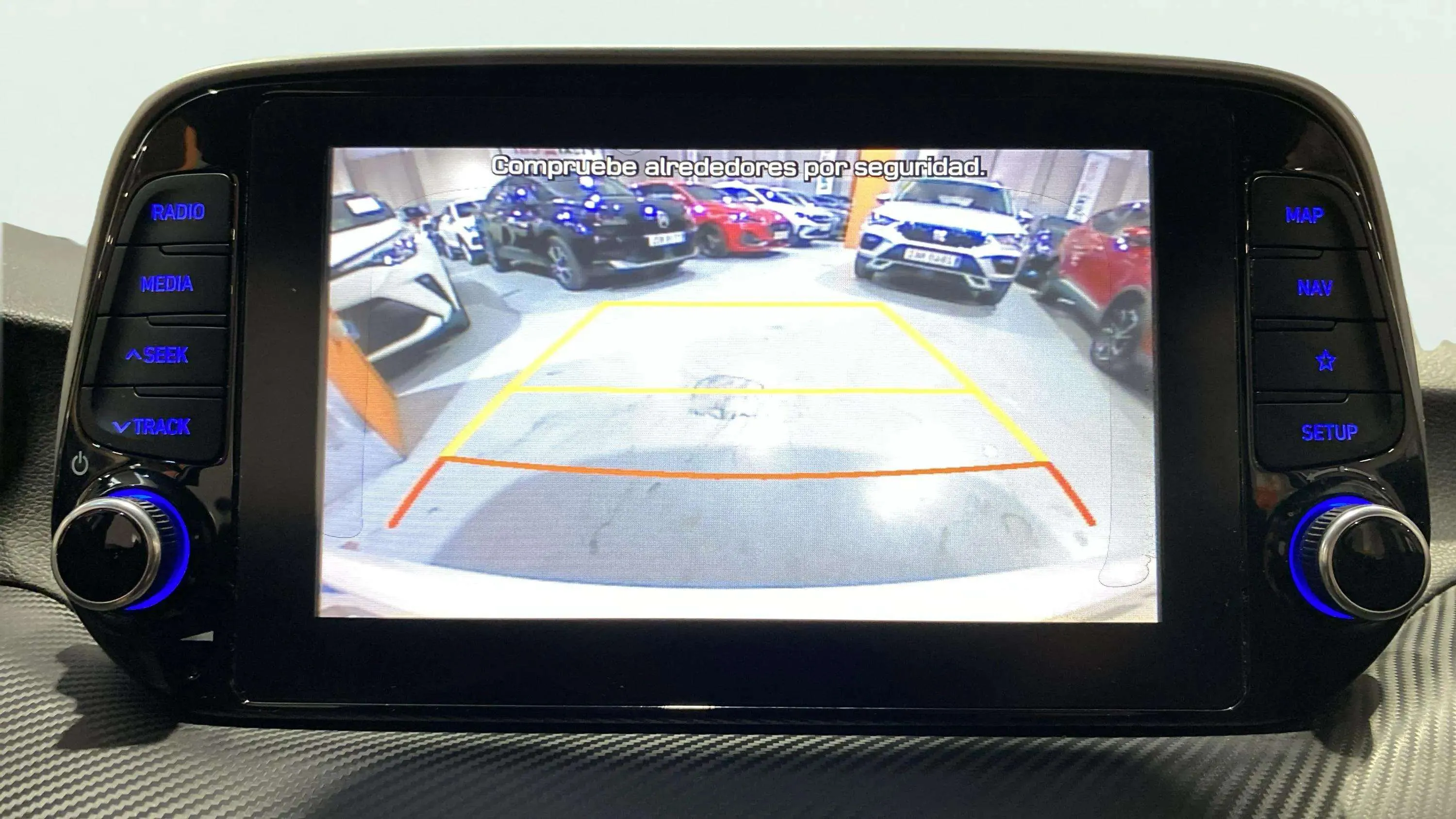 Hyundai Tucson 1.6 CRDi 48V Maxx - foto 27