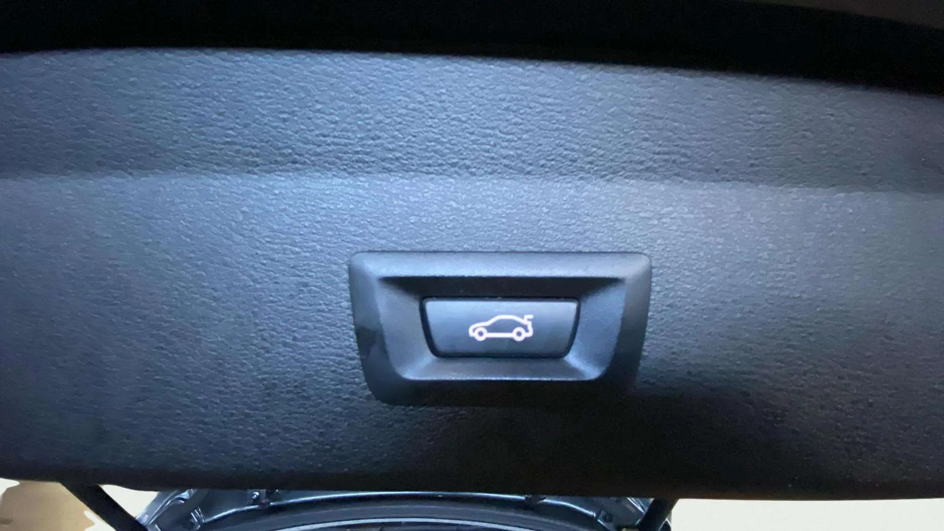 BMW X1 sDrive18d - foto 32