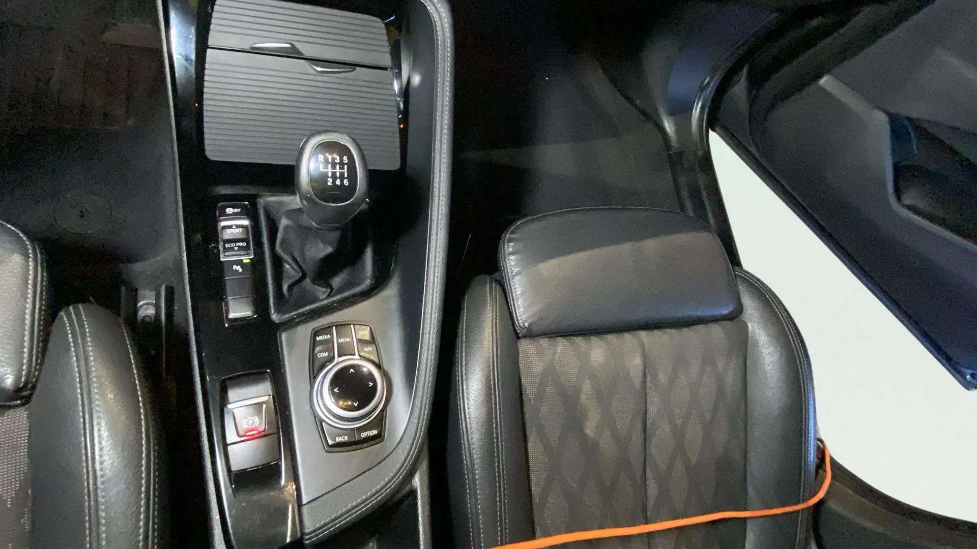 BMW X1 sDrive18d - foto 29