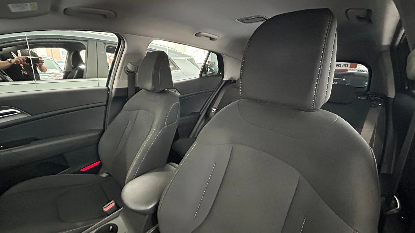 Kia Sportage 1.6 T-GDi Drive 4x2 - foto 5