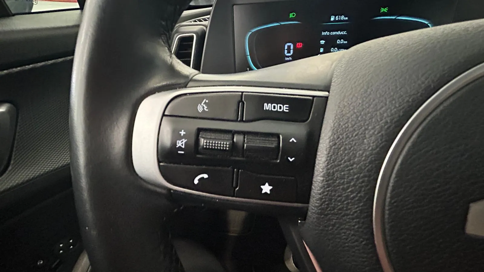Kia Sportage 1.6 T-GDi Drive 4x2 - foto 22