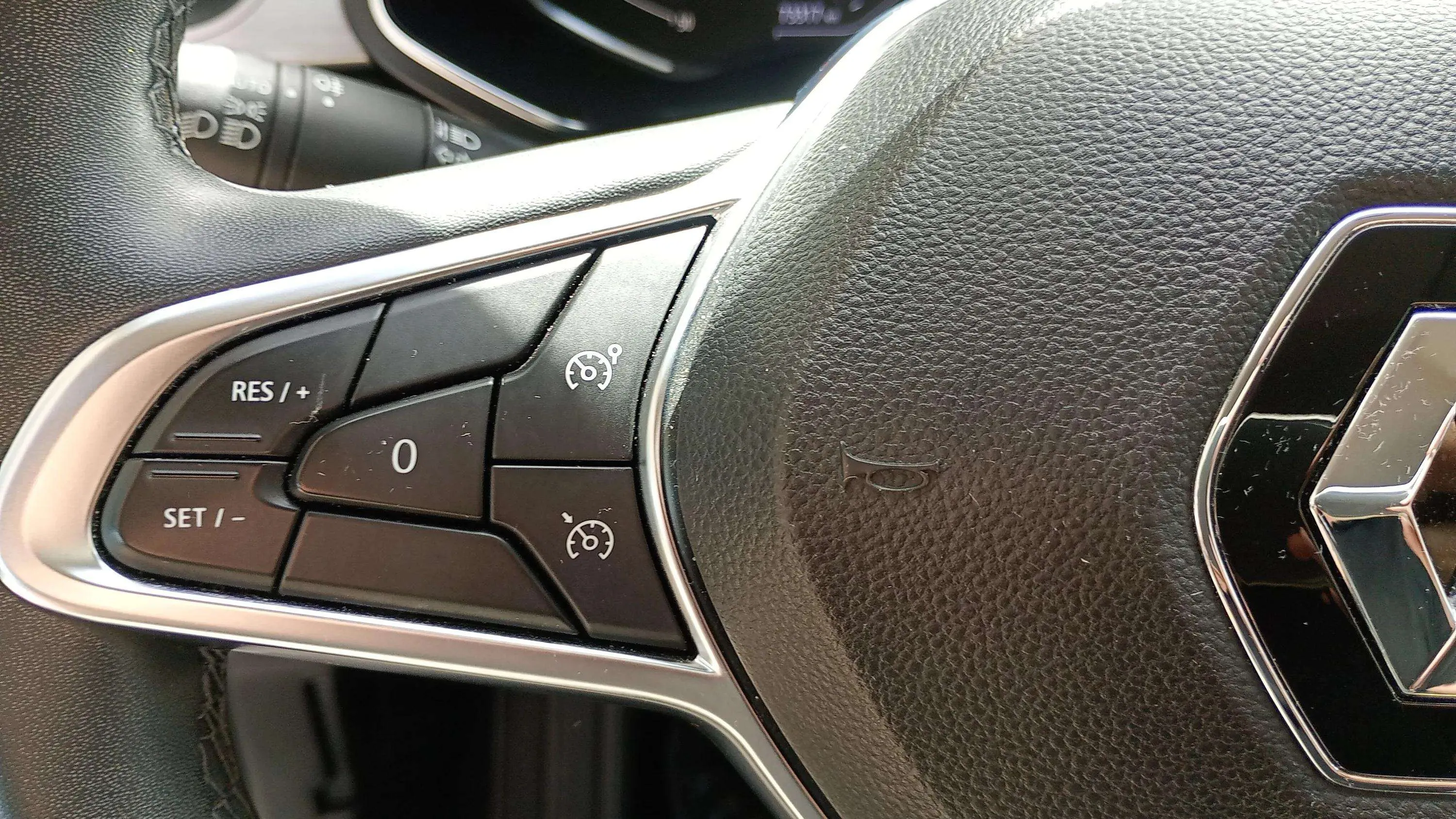 Renault Captur Zen TCe 90 - foto 14
