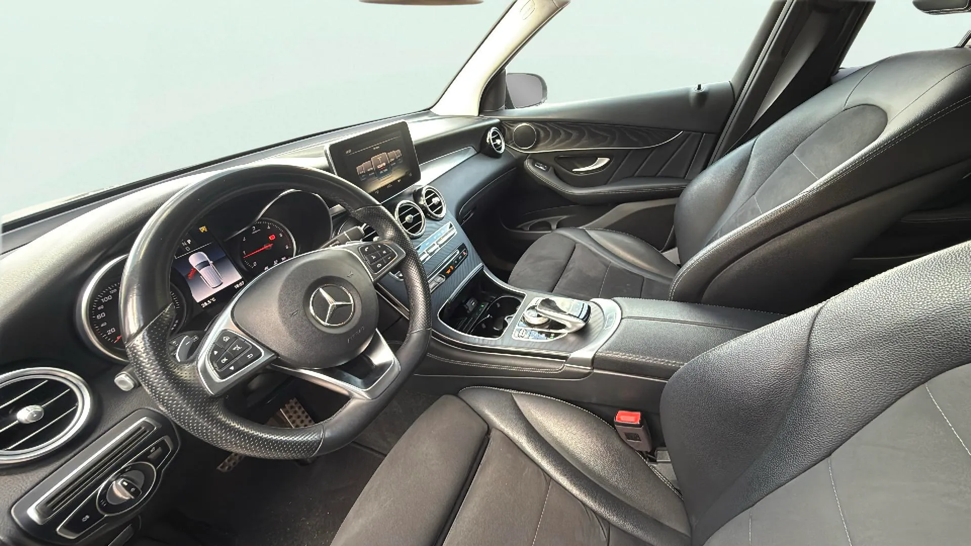 Mercedes-Benz GLC 220 d 4MATIC - foto 7