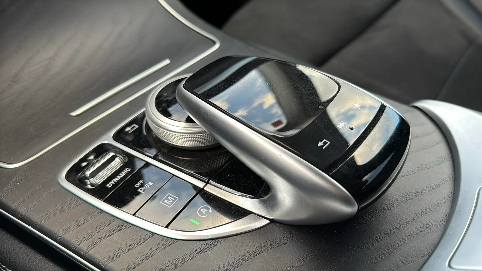 Mercedes-Benz GLC 220 d 4MATIC - foto 19