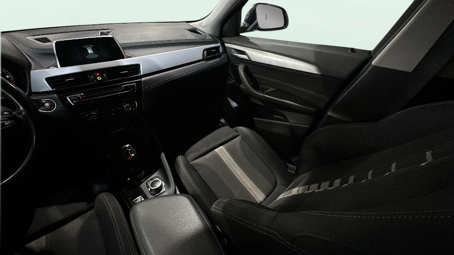 BMW X2 sDrive18d - foto 19
