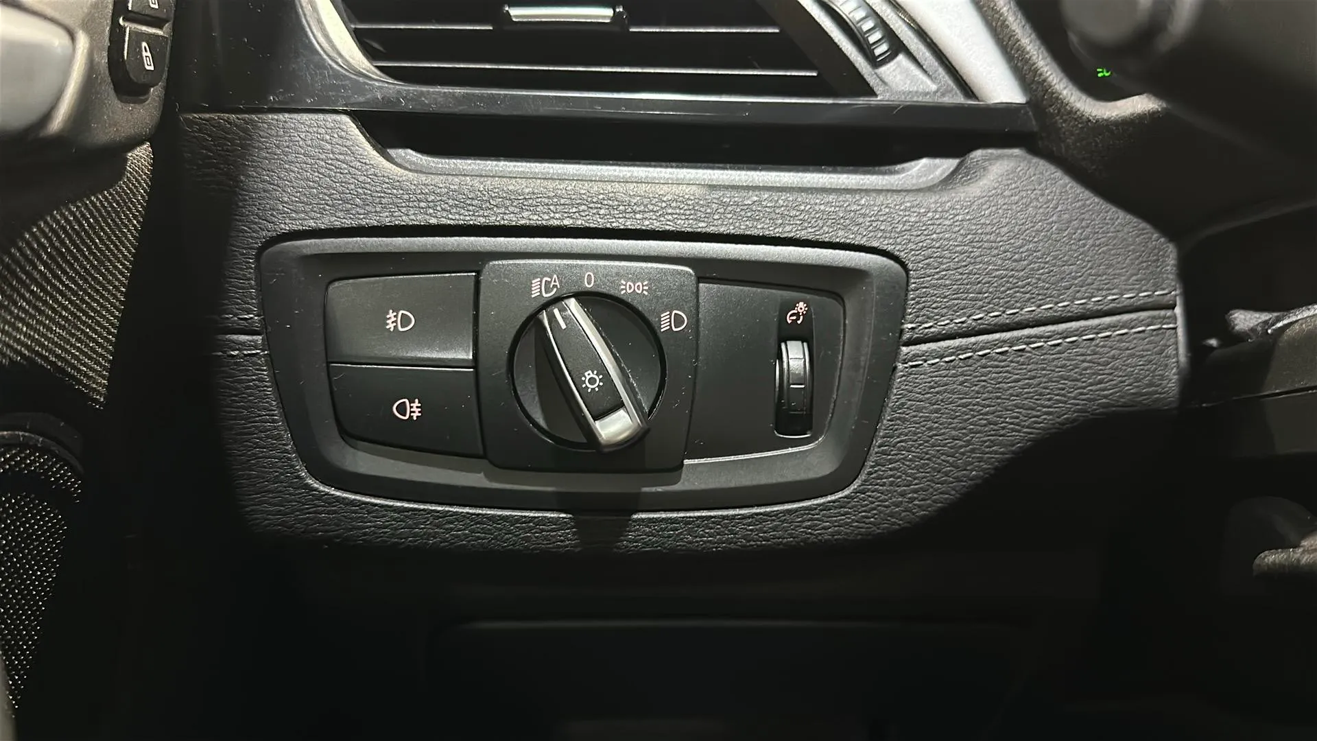 BMW X2 sDrive18d - foto 16