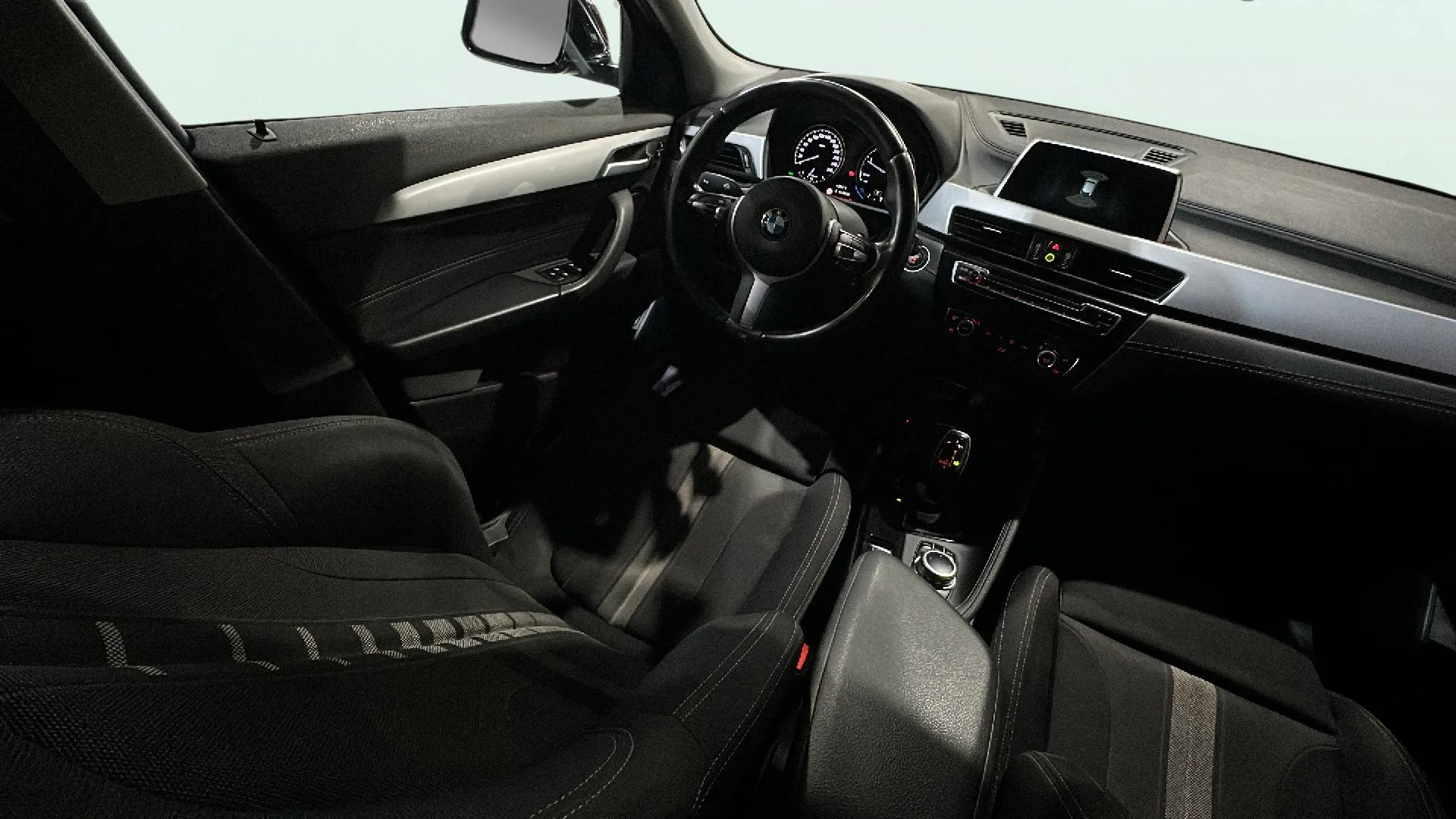 BMW X2 sDrive18d - foto 17