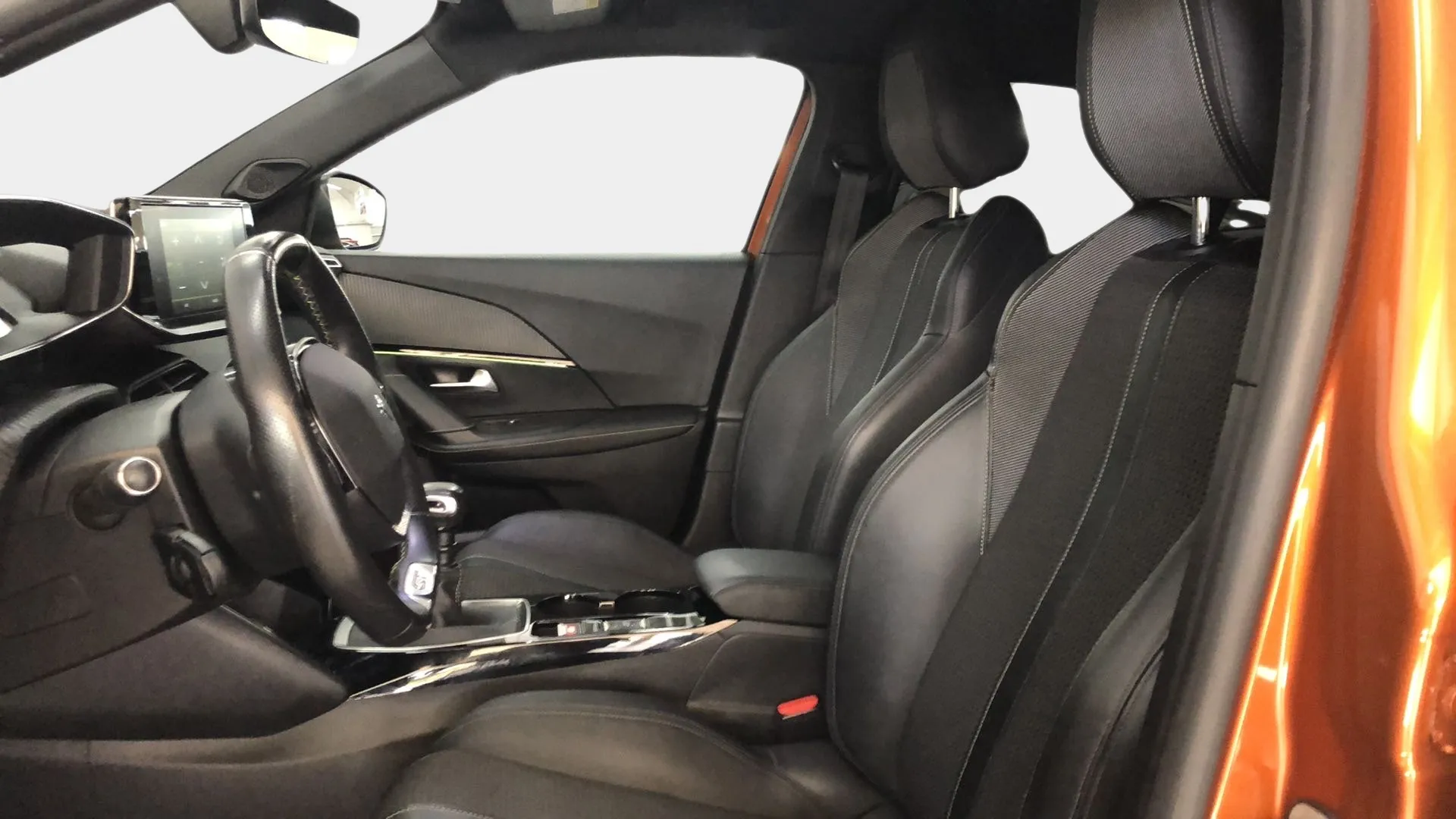 Peugeot 2008 GT Line PureTech 130 BVM6 - foto 15