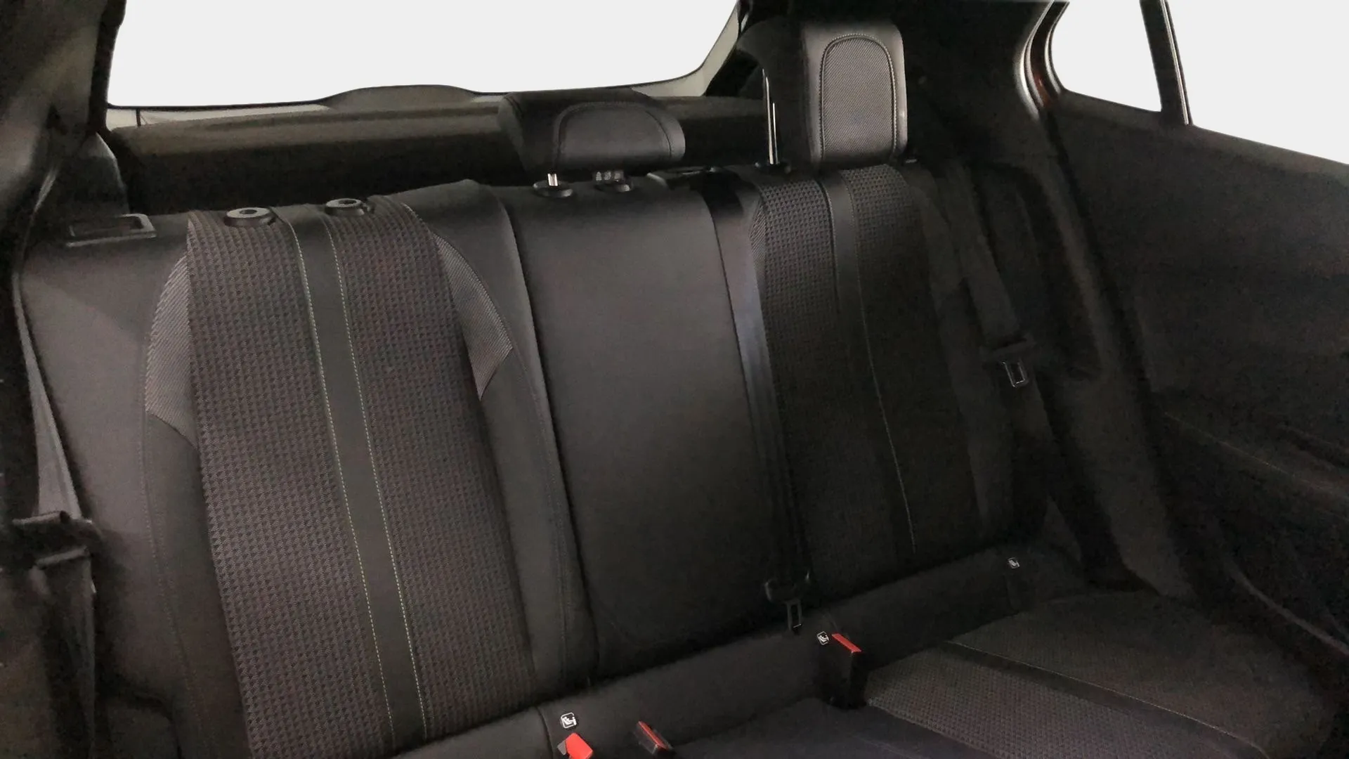 Peugeot 2008 GT Line PureTech 130 BVM6 - foto 19