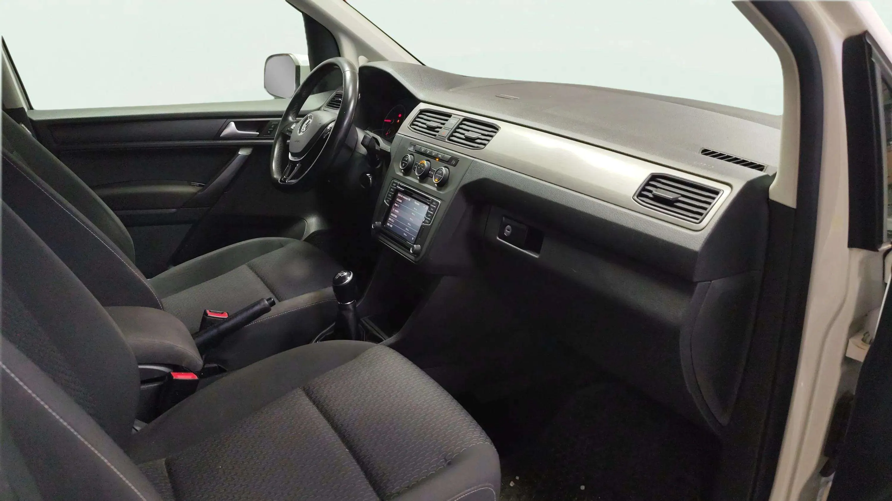 Volkswagen Caddy Comfortline 2.0 TDI BMT - foto 21