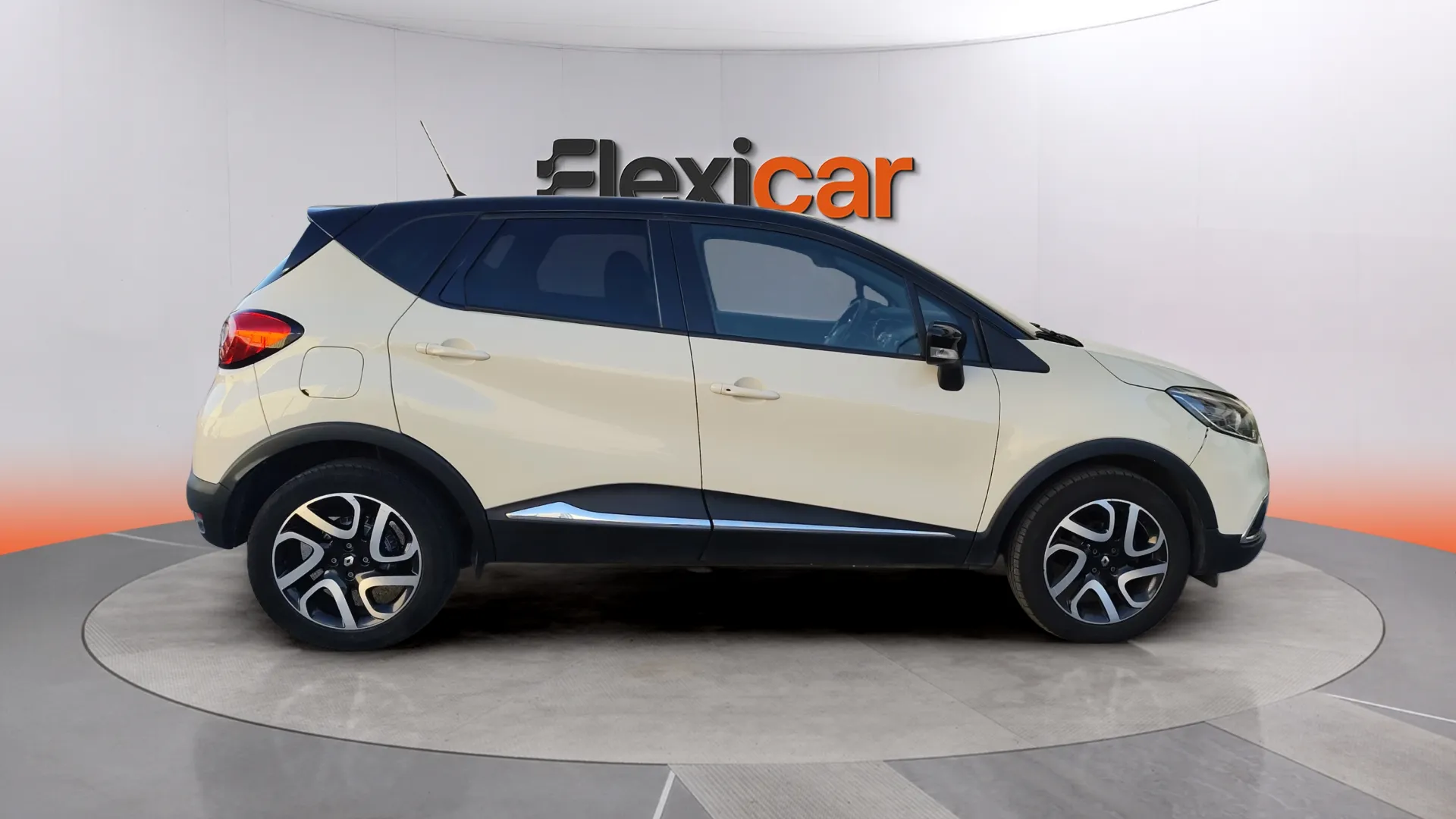 Renault Captur Expression - foto 8
