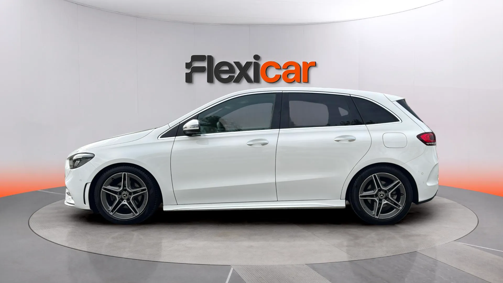 Mercedes-Benz Clase B B 200 - foto 4