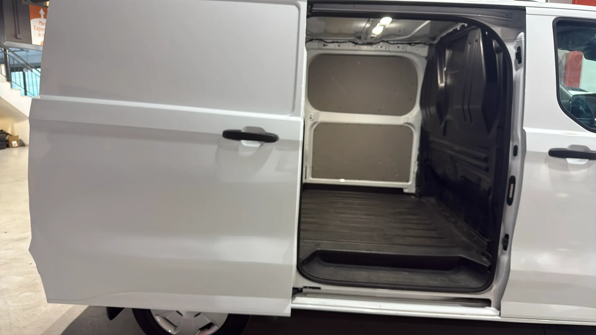 Ford Transit Custom 2.0 - foto 22