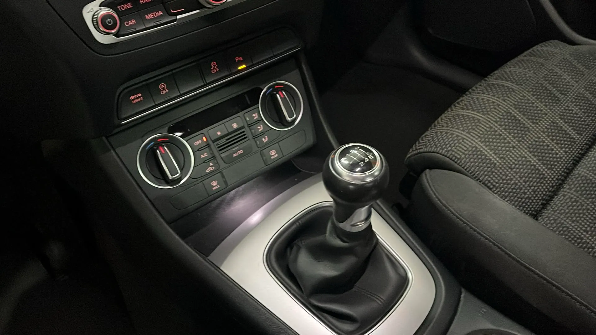Audi Q3 Sport edit 2.0 TDI quattro - foto 14