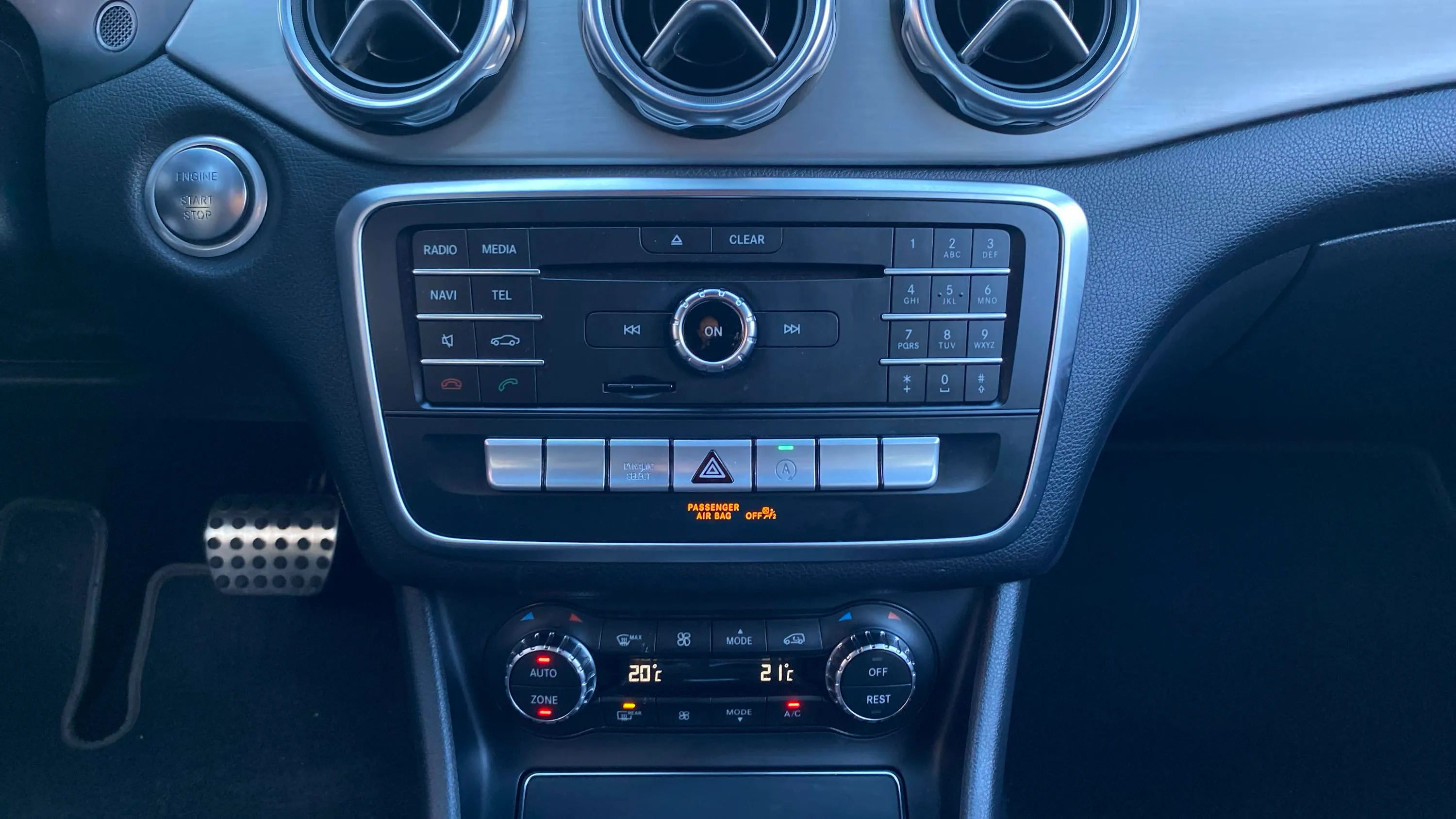 Mercedes-Benz GLA 200 d - foto 25
