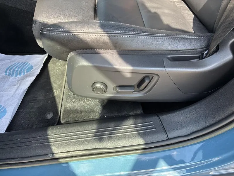 Volvo XC40 2.0 B3 G Core - foto 25