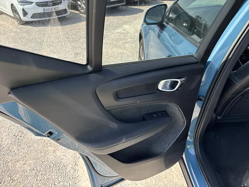 Volvo XC40 2.0 B3 G Core - foto 19