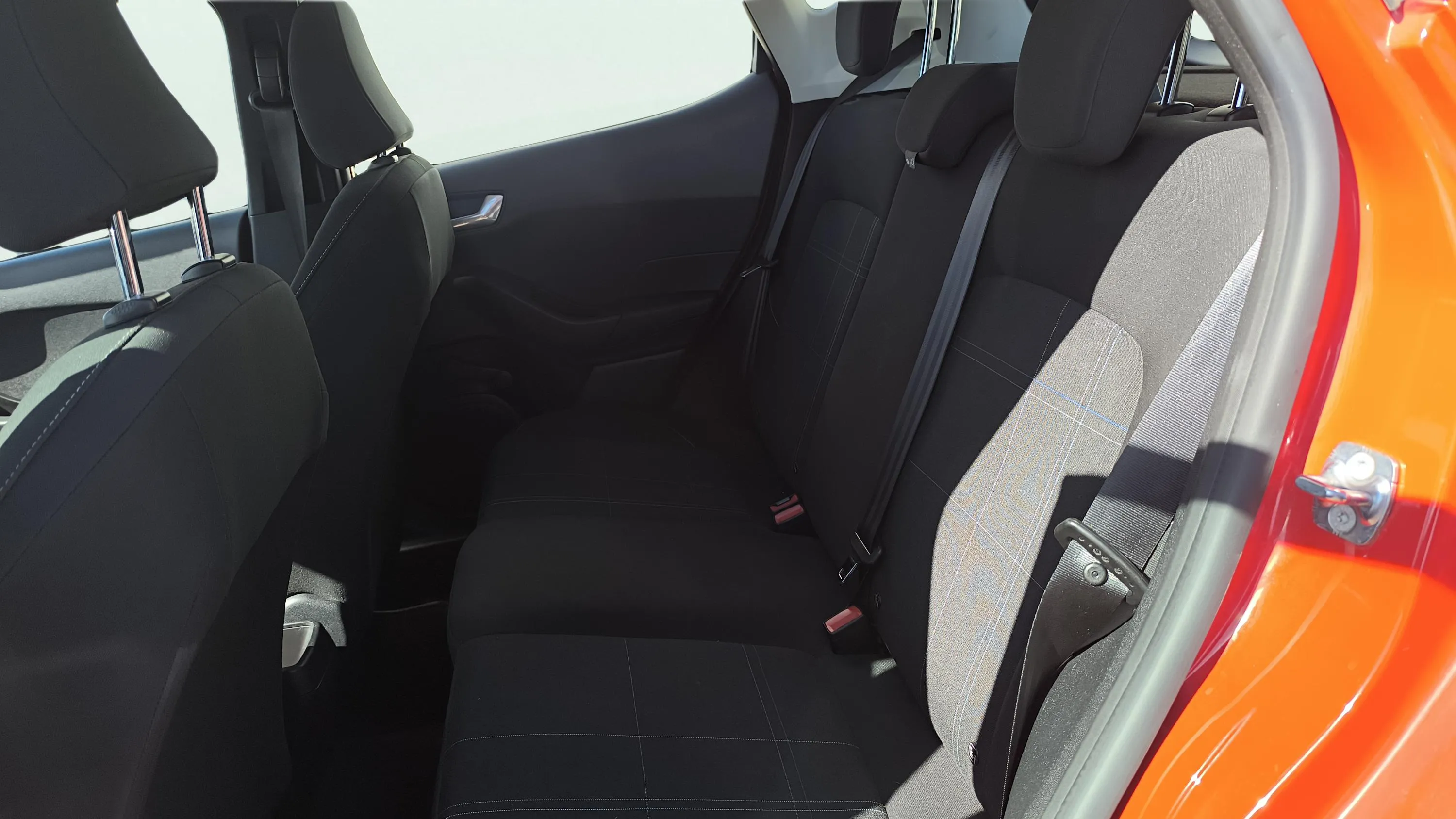 Ford Fiesta 1.1 PFI GLP Limited Edit. - foto 15