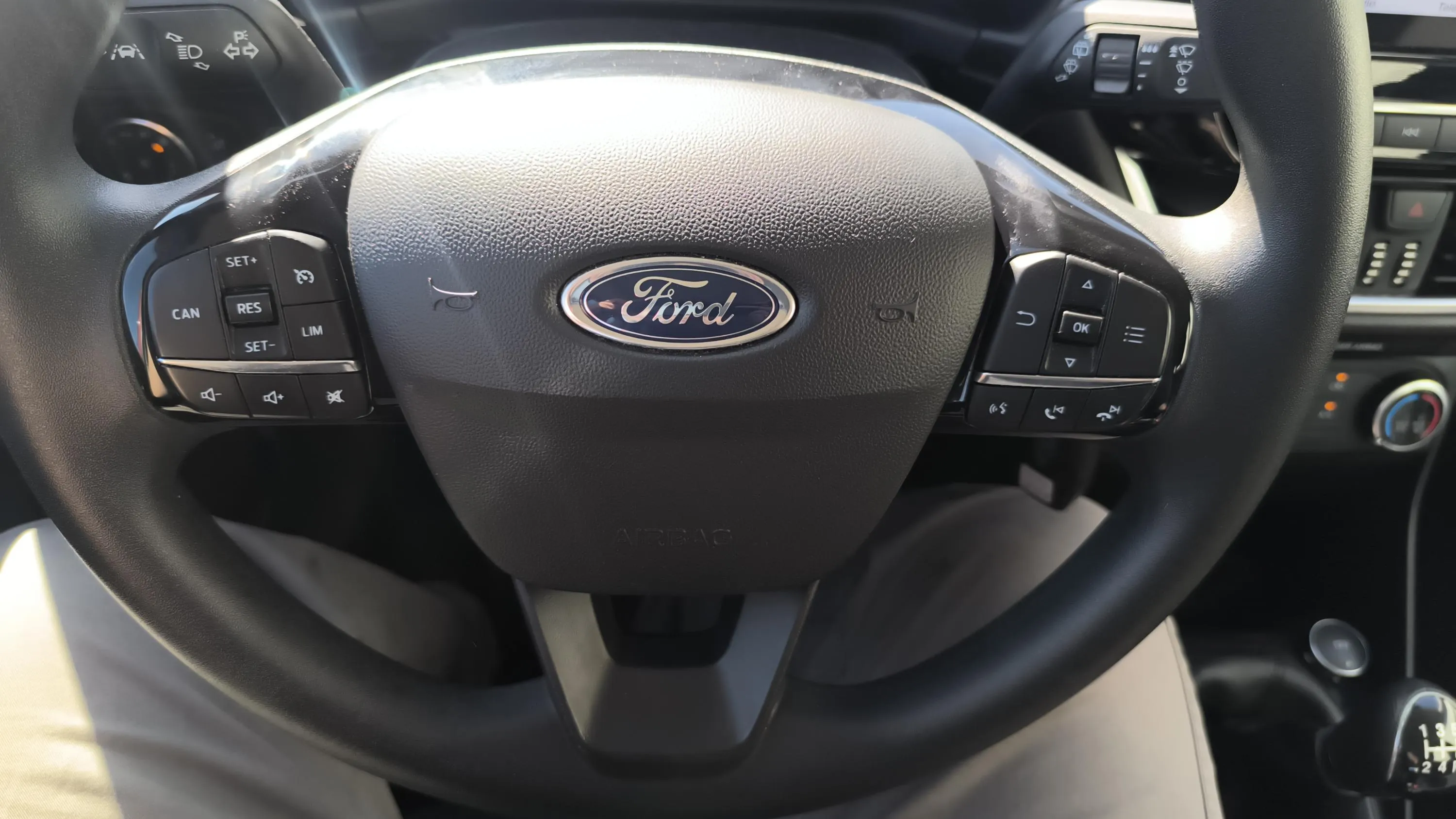 Ford Fiesta 1.1 PFI GLP Limited Edit. - foto 20