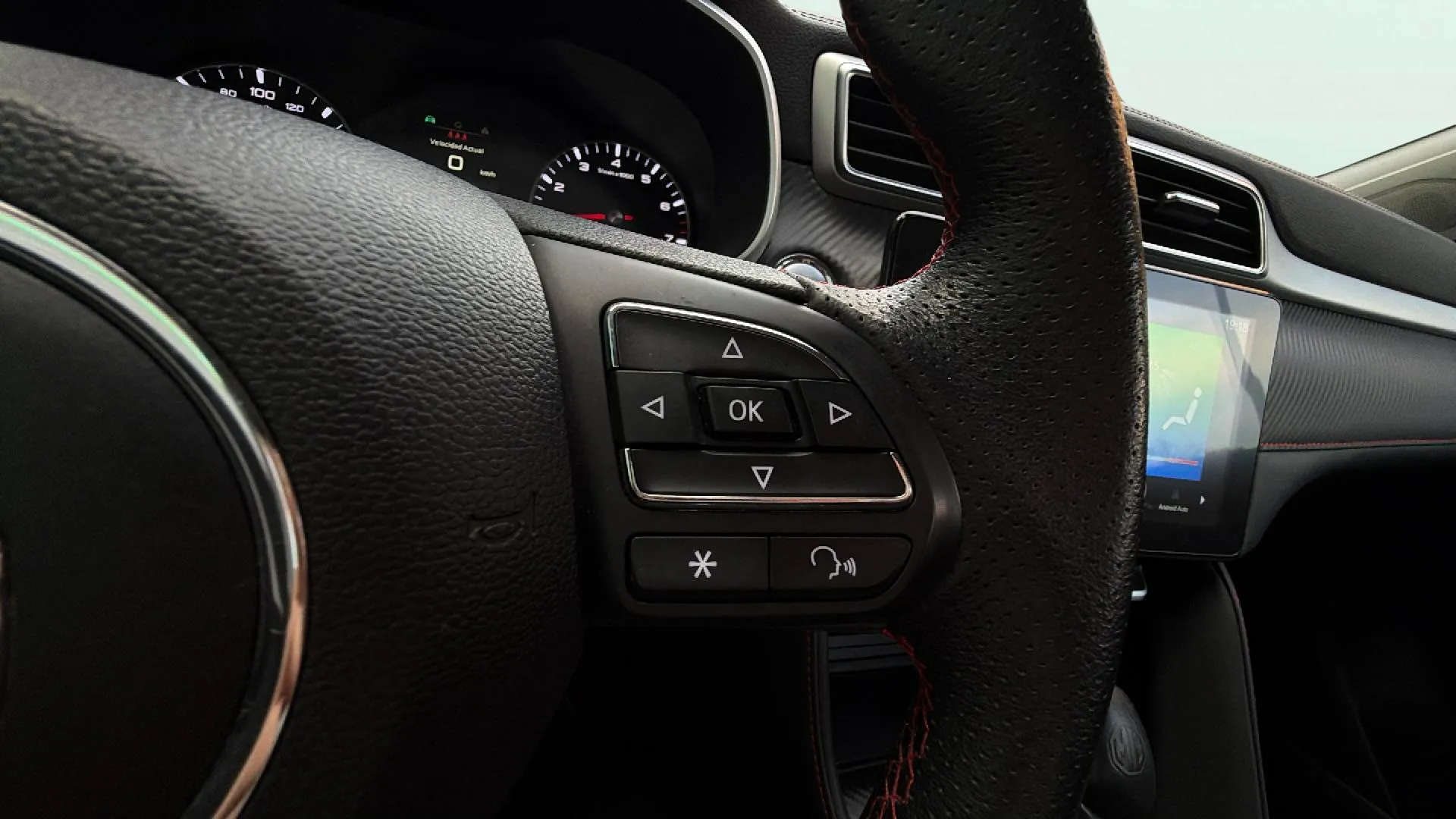 MG ZS 1.5 Comfort - foto 17