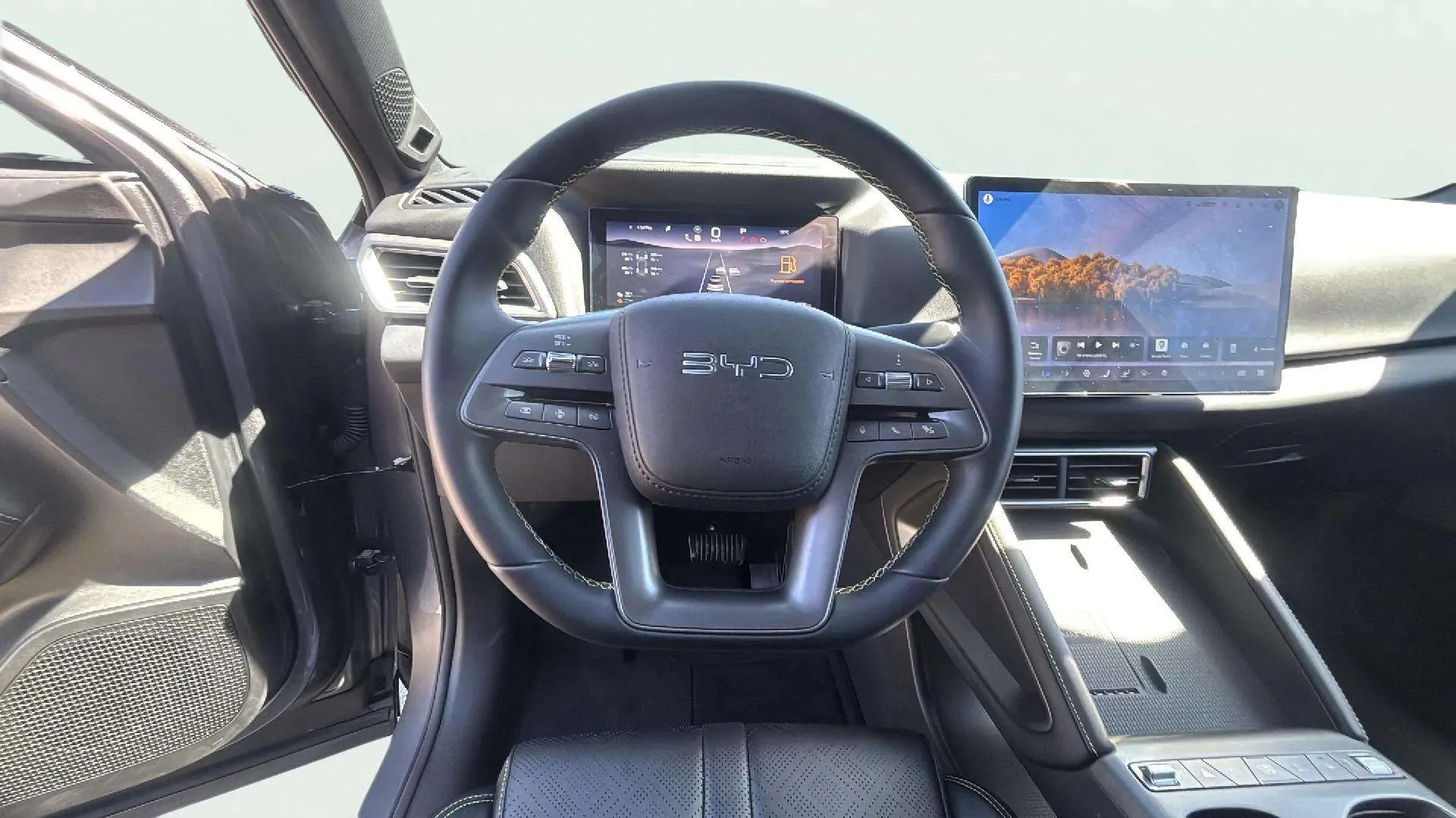 BYD Atto 2 1.5 - foto 12