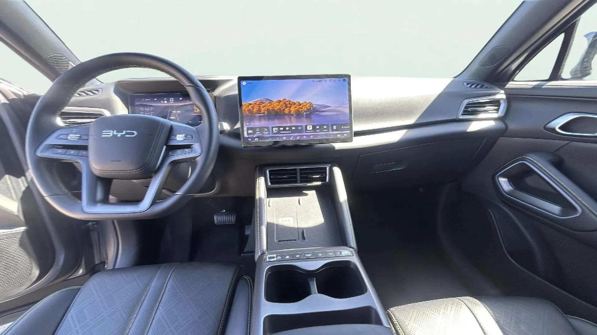 BYD Atto 2 1.5 - foto 11