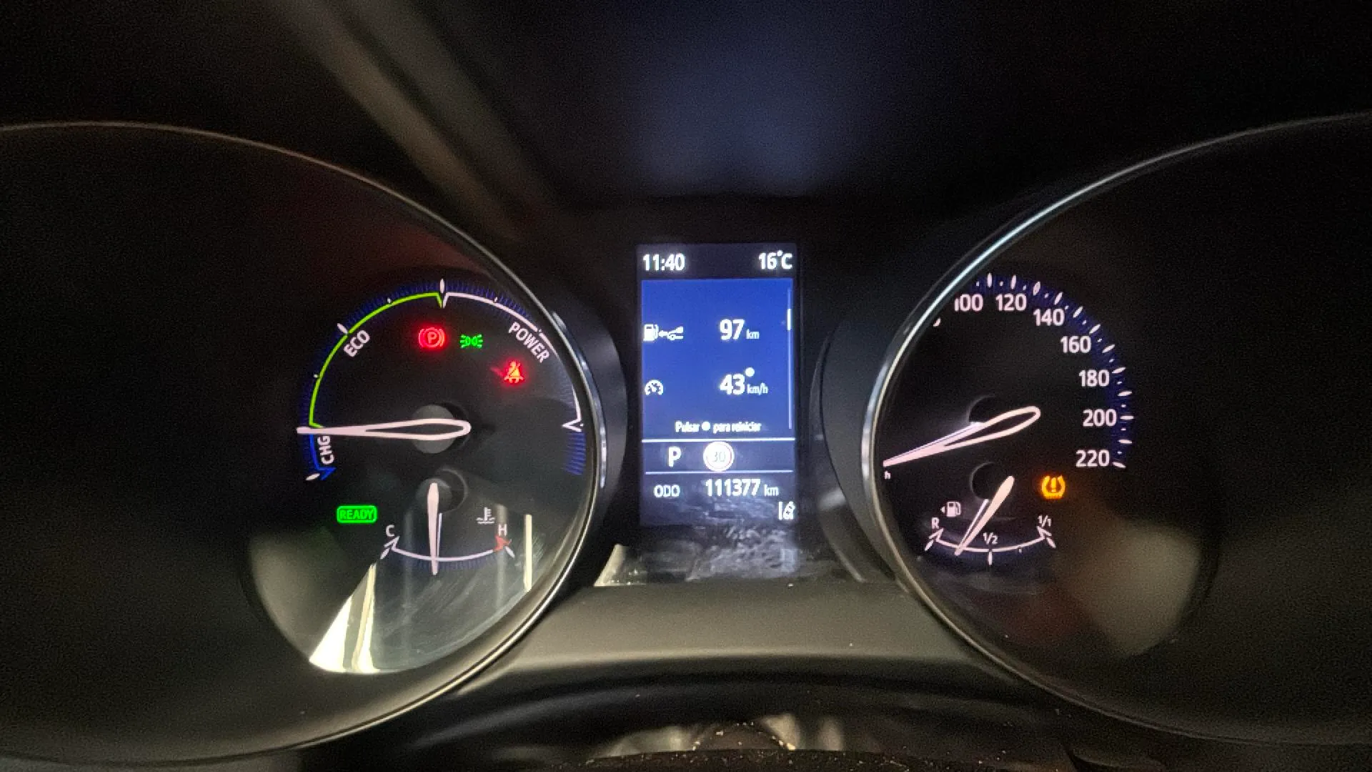 Toyota C-HR 2.0 180H Advance - foto 11