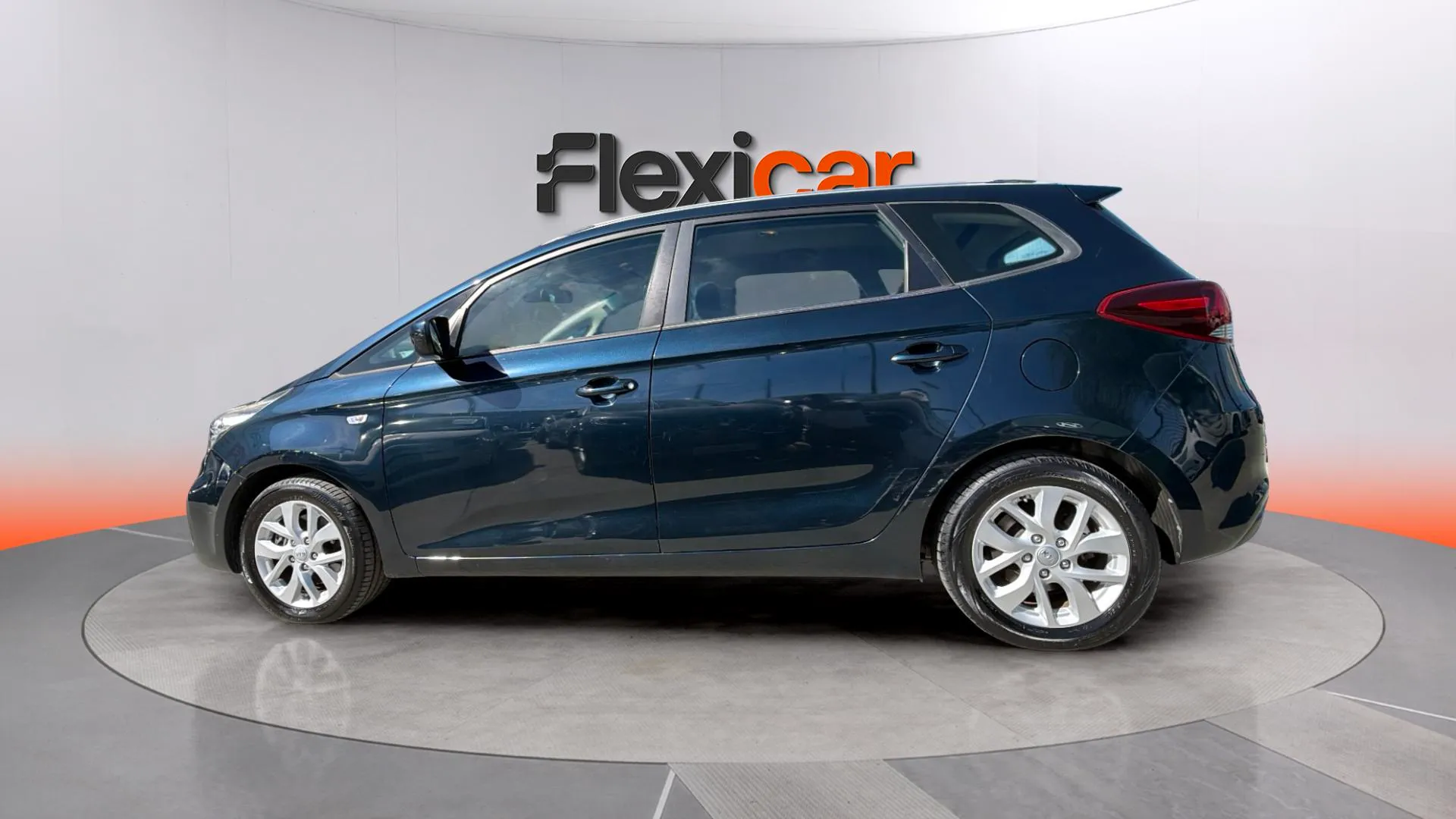 Kia Carens 1.7 CRDi VGT Drive Eco-Dyn - foto 5