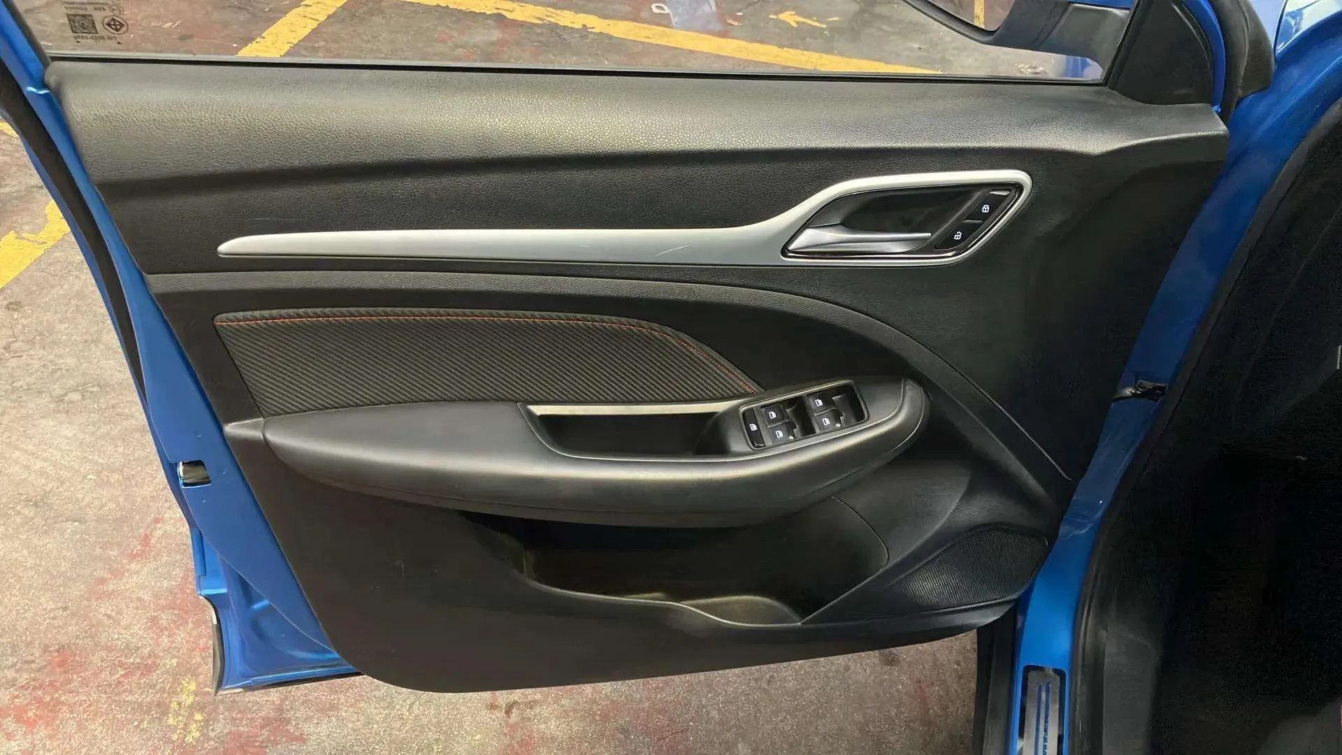 MG ZS 1.0T Luxury - foto 17