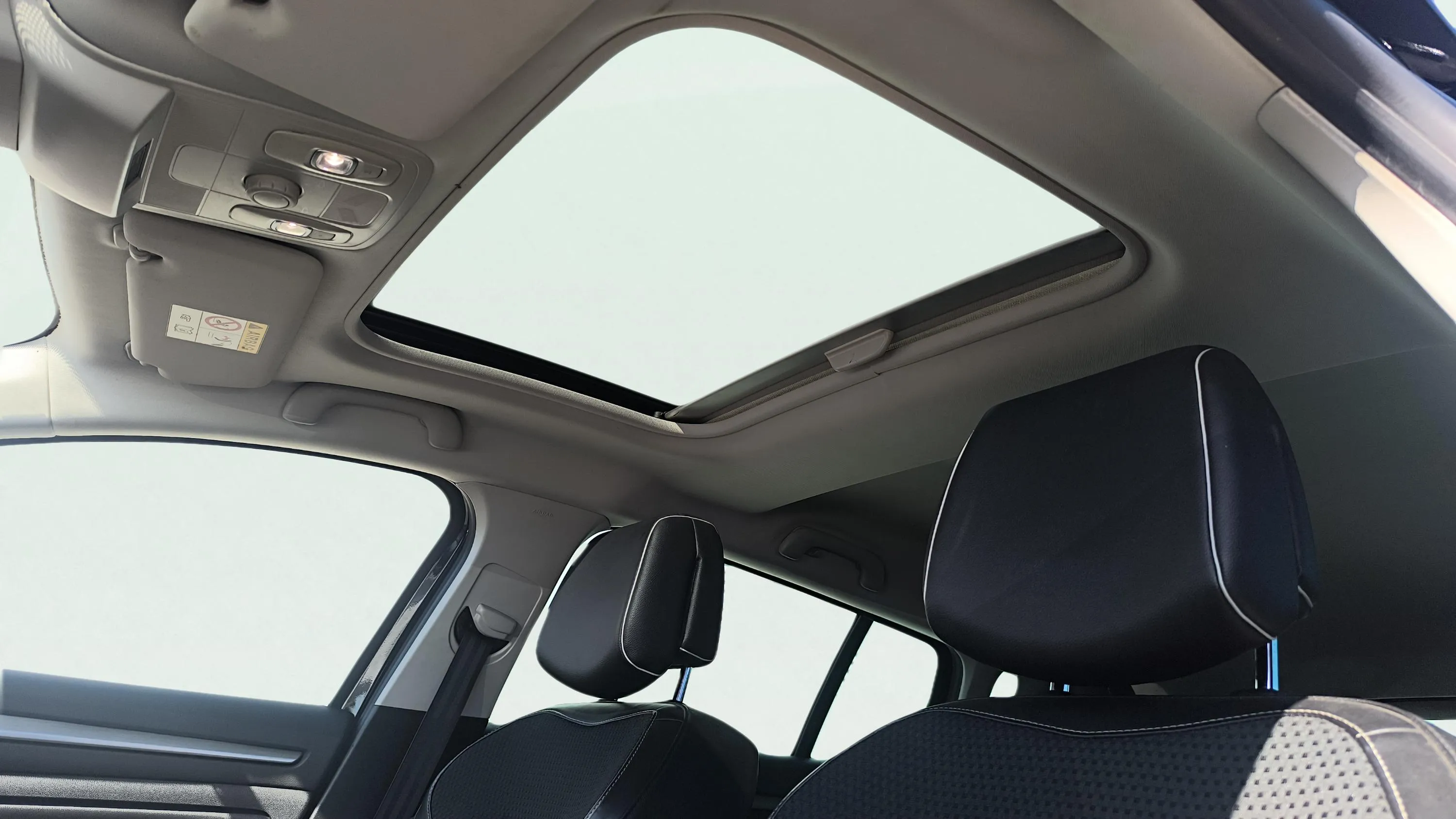 Renault Mégane Bose TCe EDC - foto 21