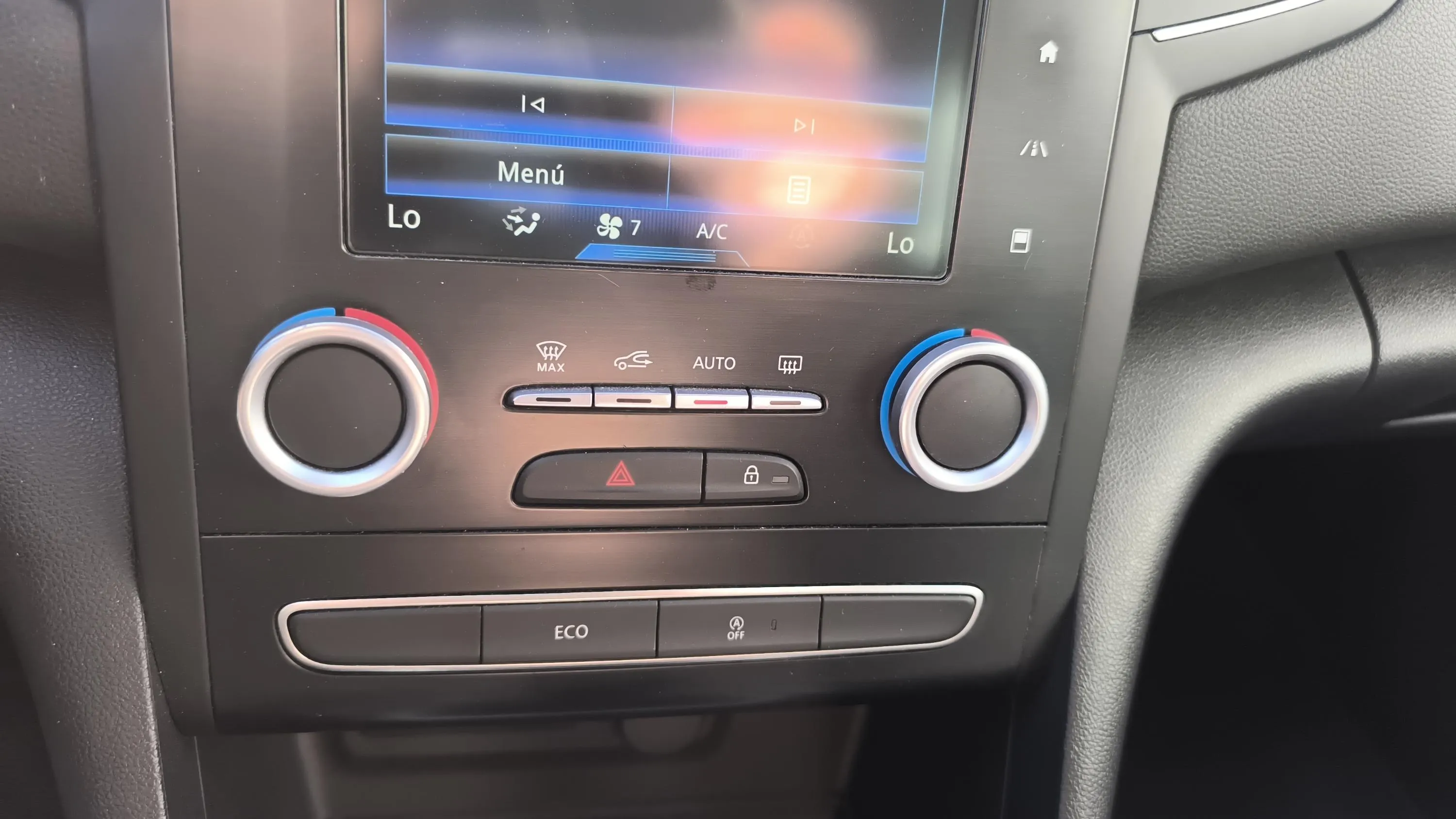 Renault Mégane Bose TCe EDC - foto 29