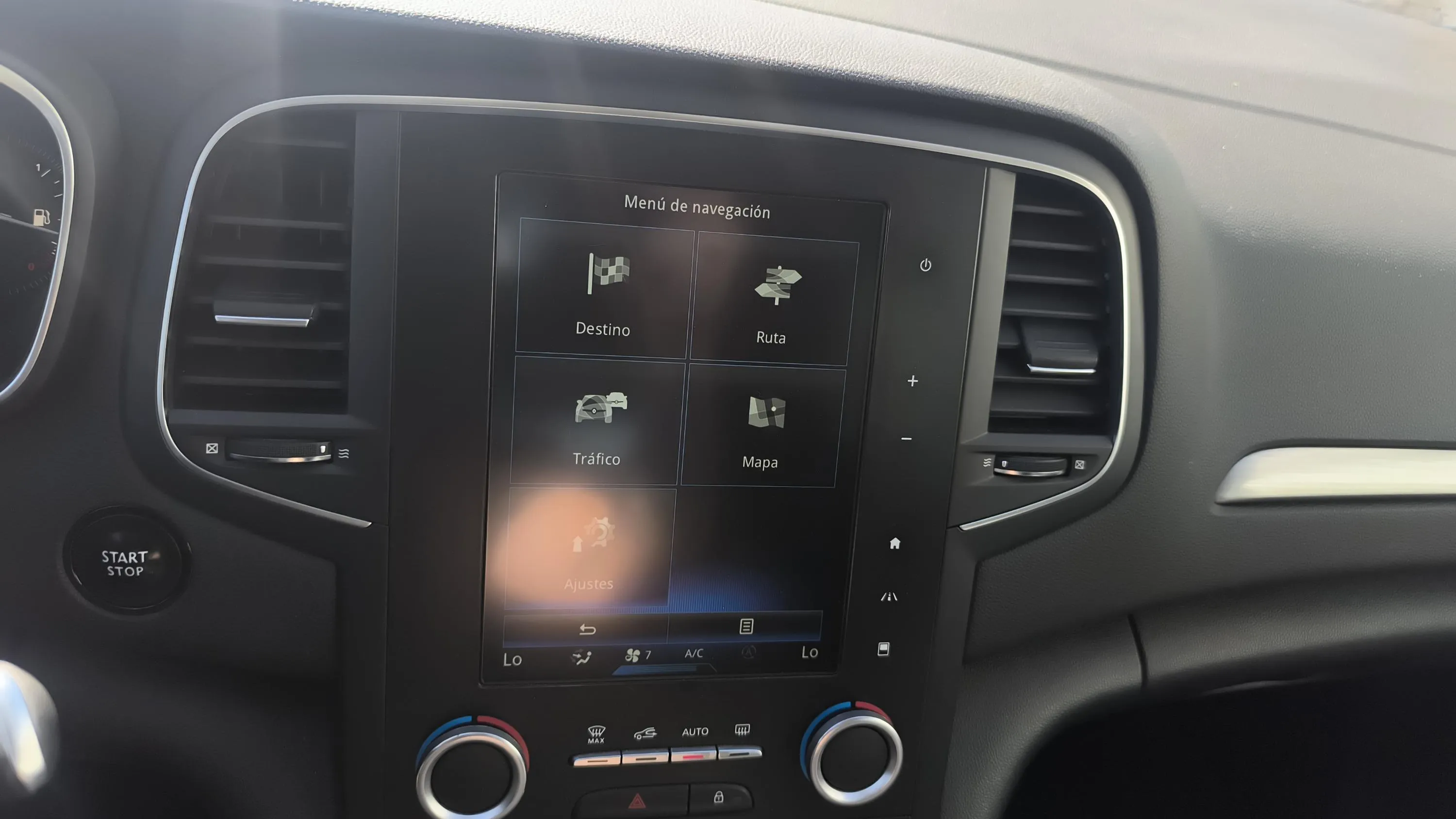 Renault Mégane Bose TCe EDC - foto 25