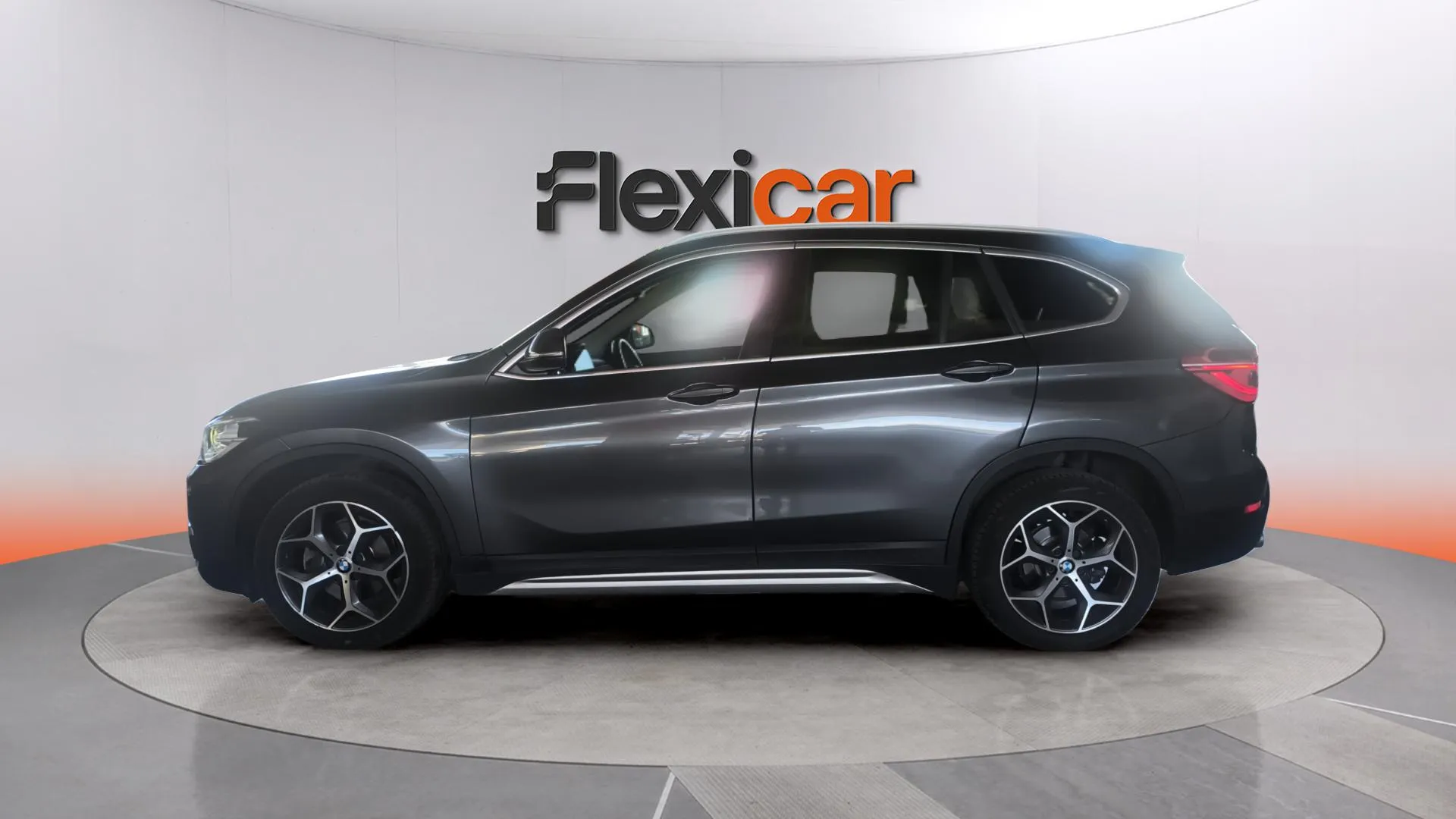 BMW X1 sDrive18d - foto 3