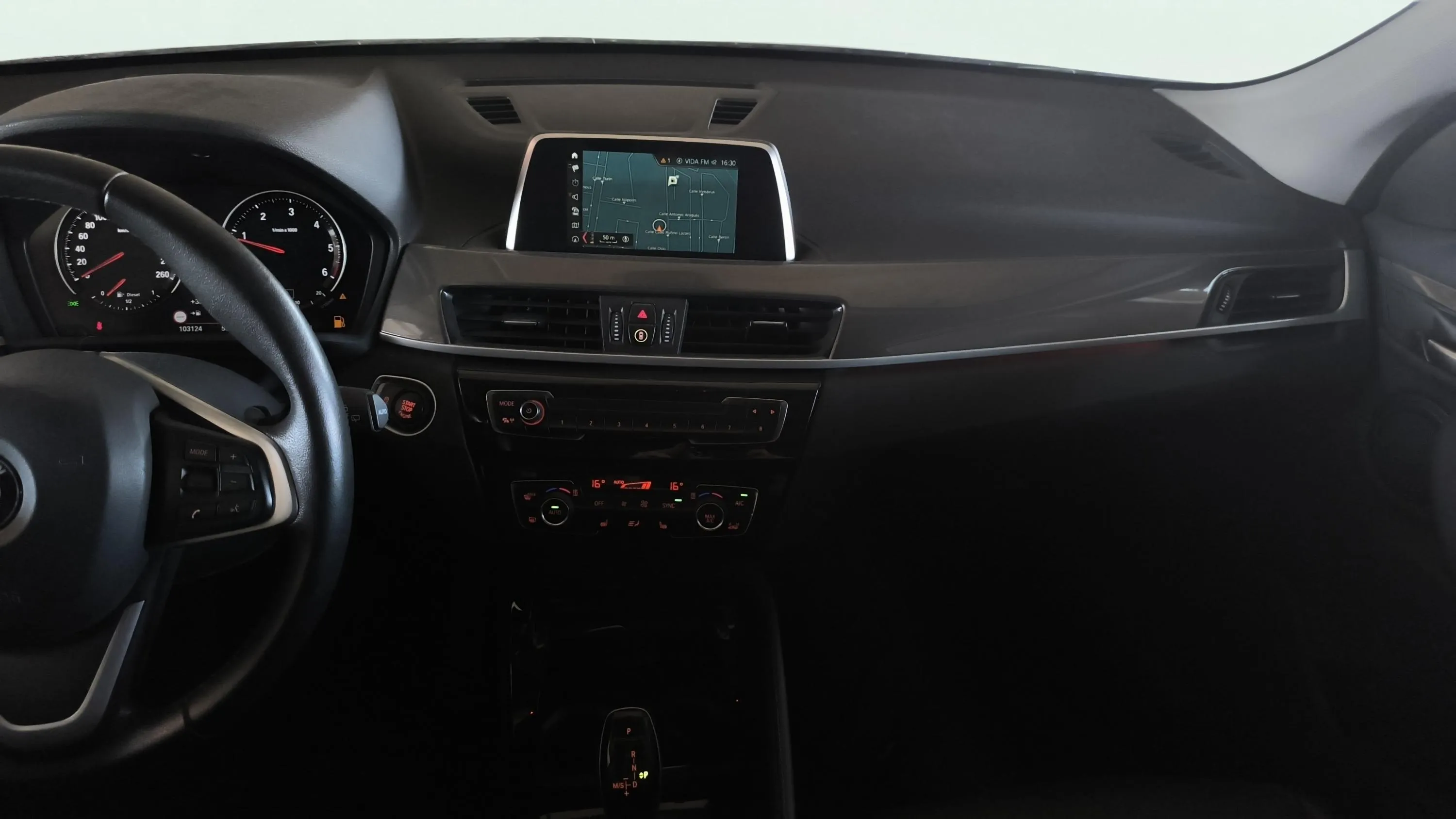 BMW X1 sDrive18d - foto 10