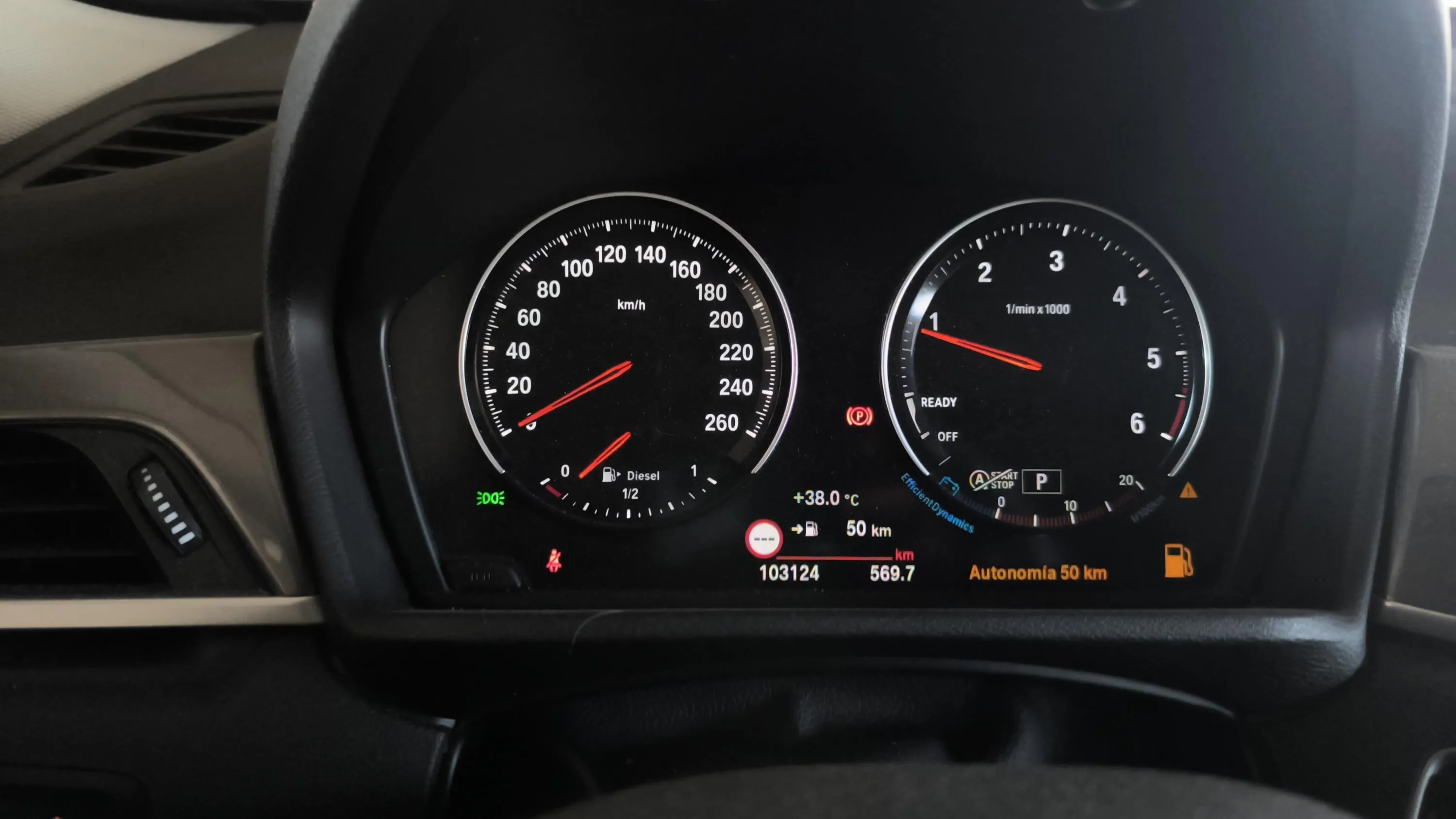 BMW X1 sDrive18d - foto 12