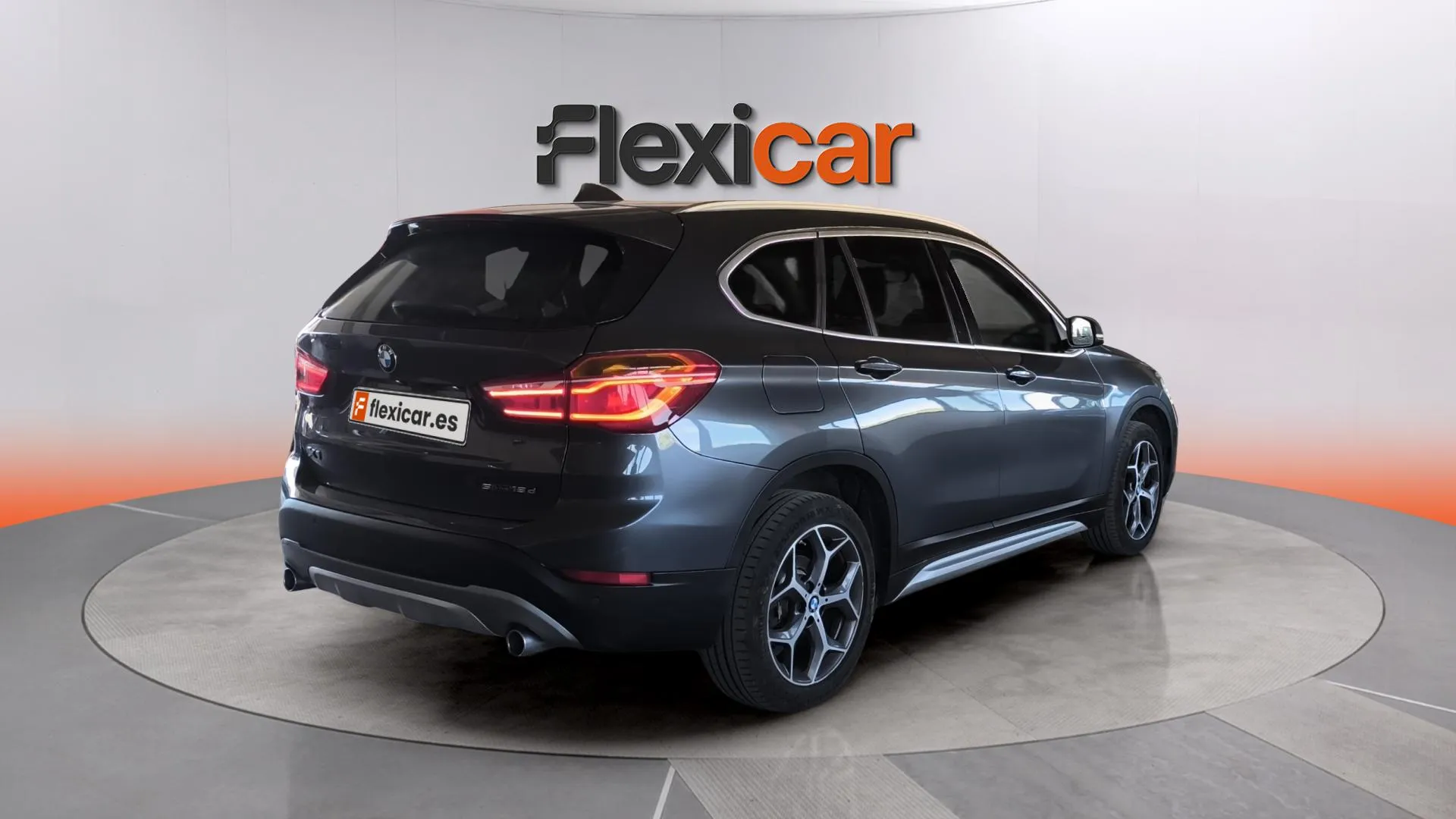 BMW X1 sDrive18d - foto 6