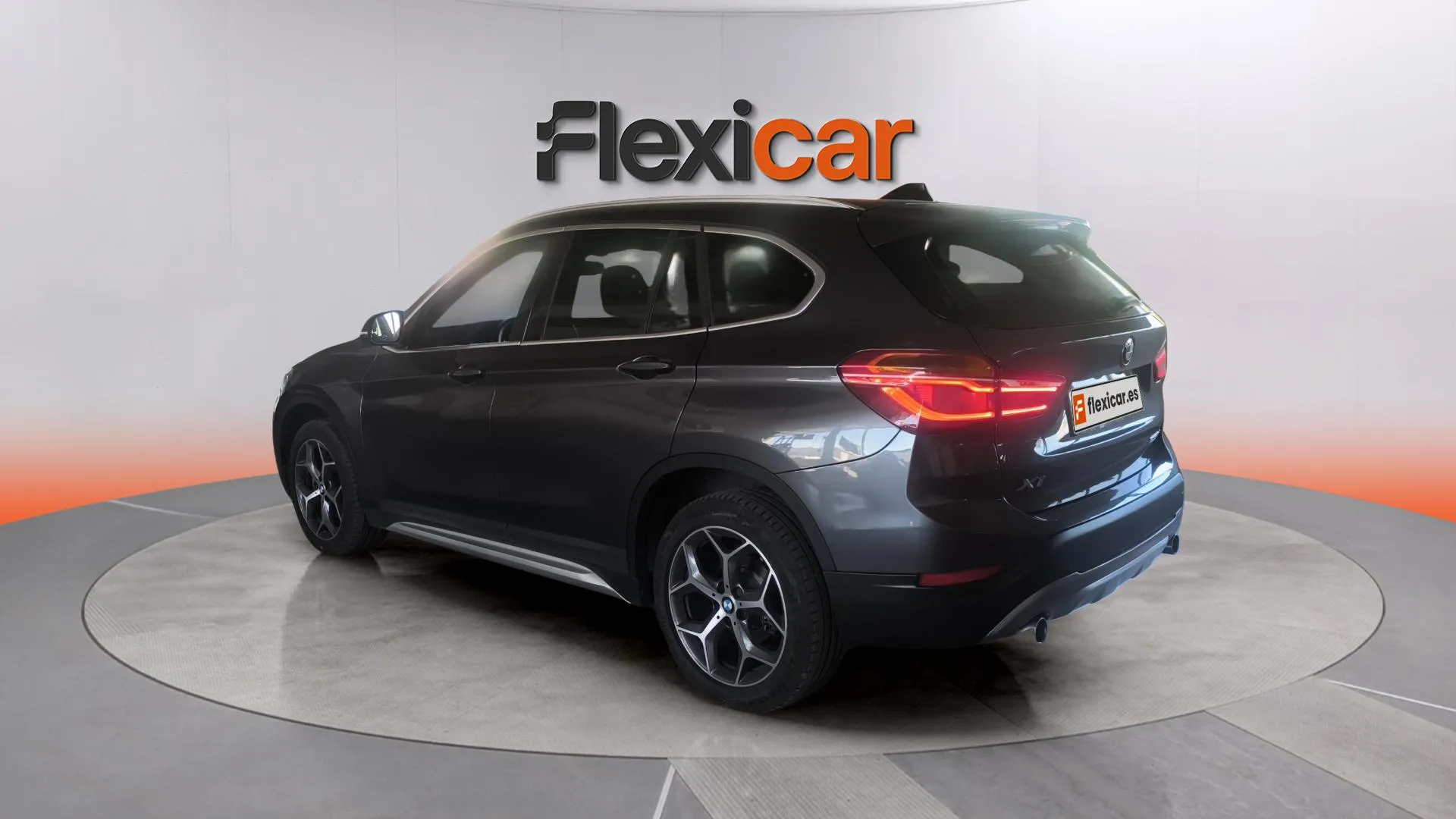 BMW X1 sDrive18d - foto 4